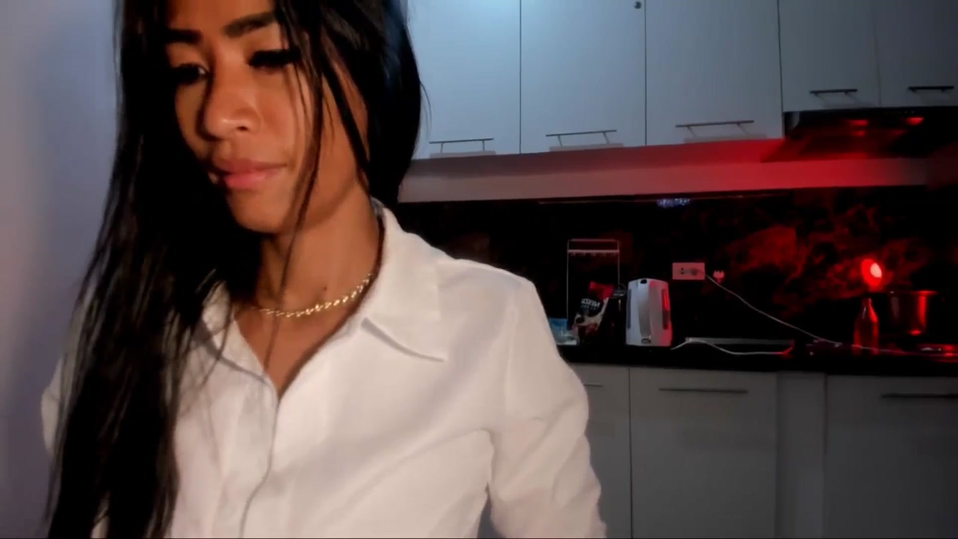 Gallery image thumbnail from AsianGoddesX's myfreecams stream on, 05/14/2025, 11:38 image 18 of 20