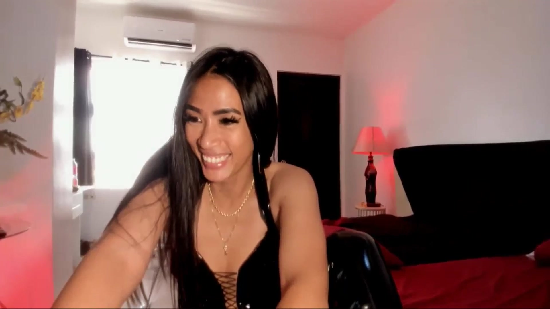 Gallery image thumbnail from AsianGoddesX's myfreecams stream on, 05/18/2025, 06:47 image 2 of 20