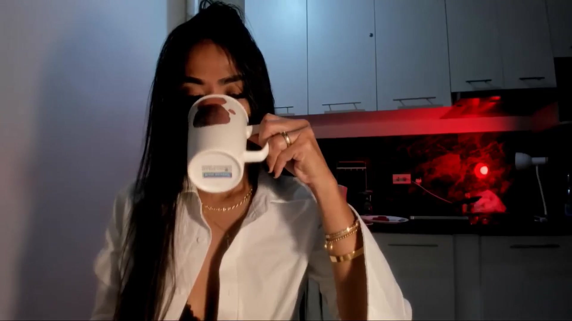 Gallery image thumbnail from AsianGoddesX's myfreecams stream on, 05/18/2025, 23:29 image 9 of 20