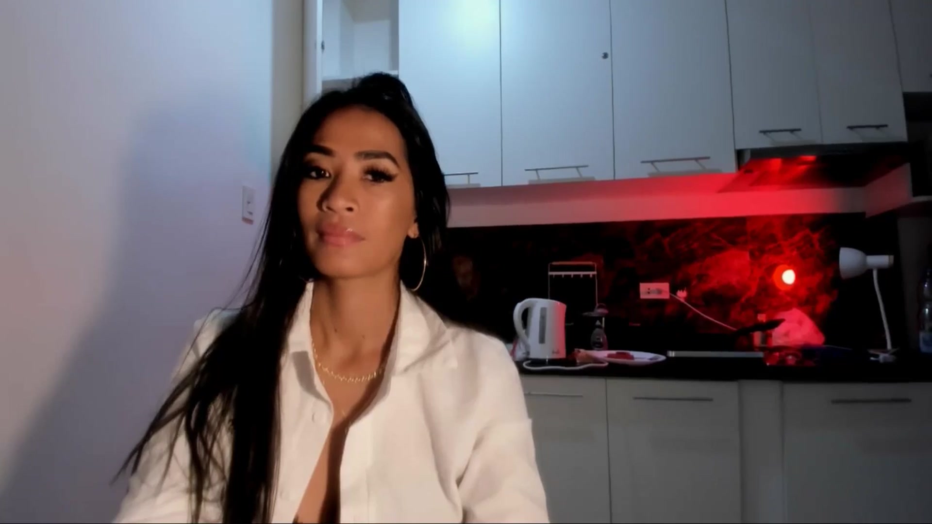 Gallery image thumbnail from AsianGoddesX's myfreecams stream on, 05/18/2025, 23:29 image 3 of 20