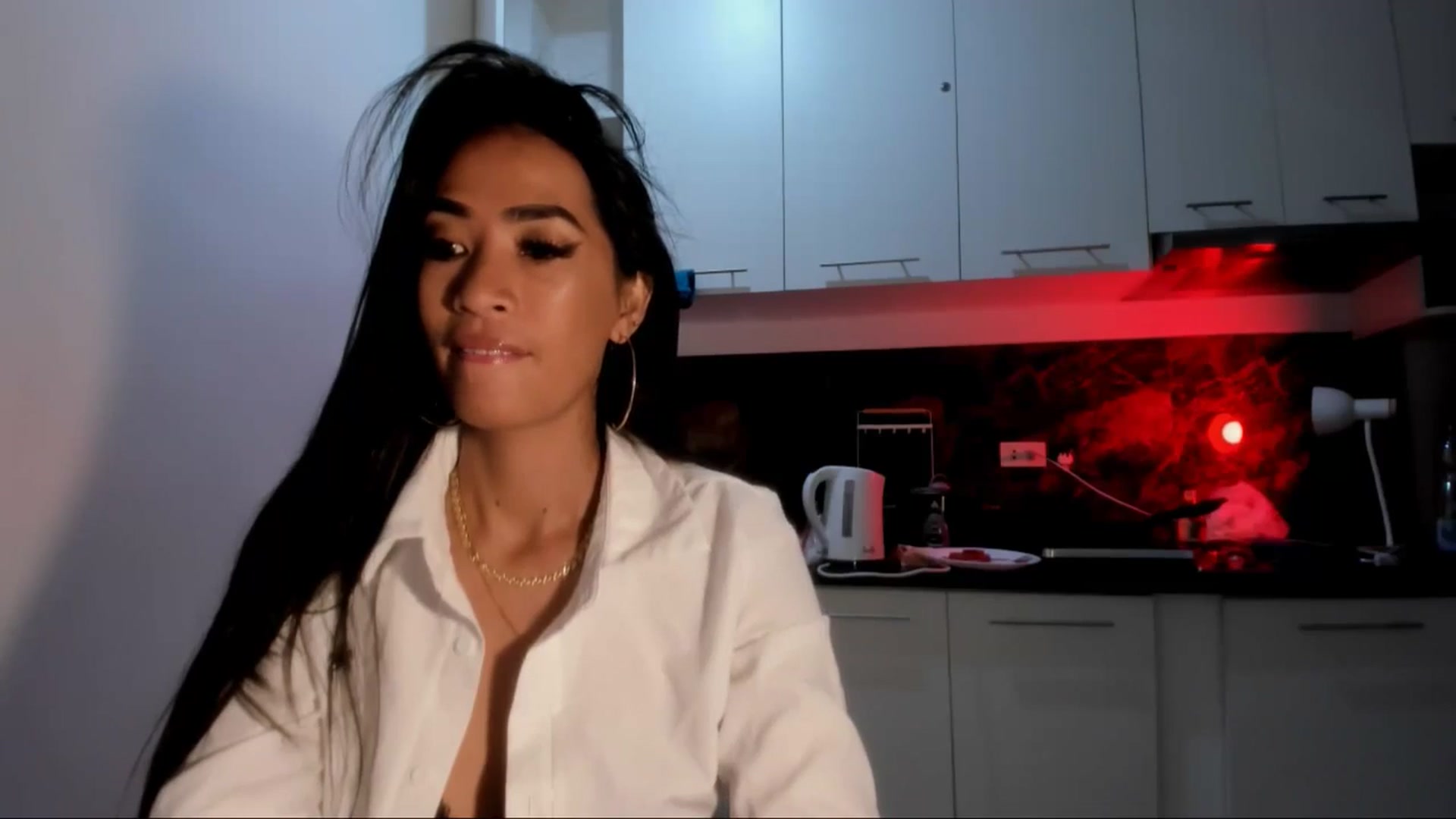 Gallery image thumbnail from AsianGoddesX's myfreecams stream on, 05/18/2025, 23:29 image 2 of 20