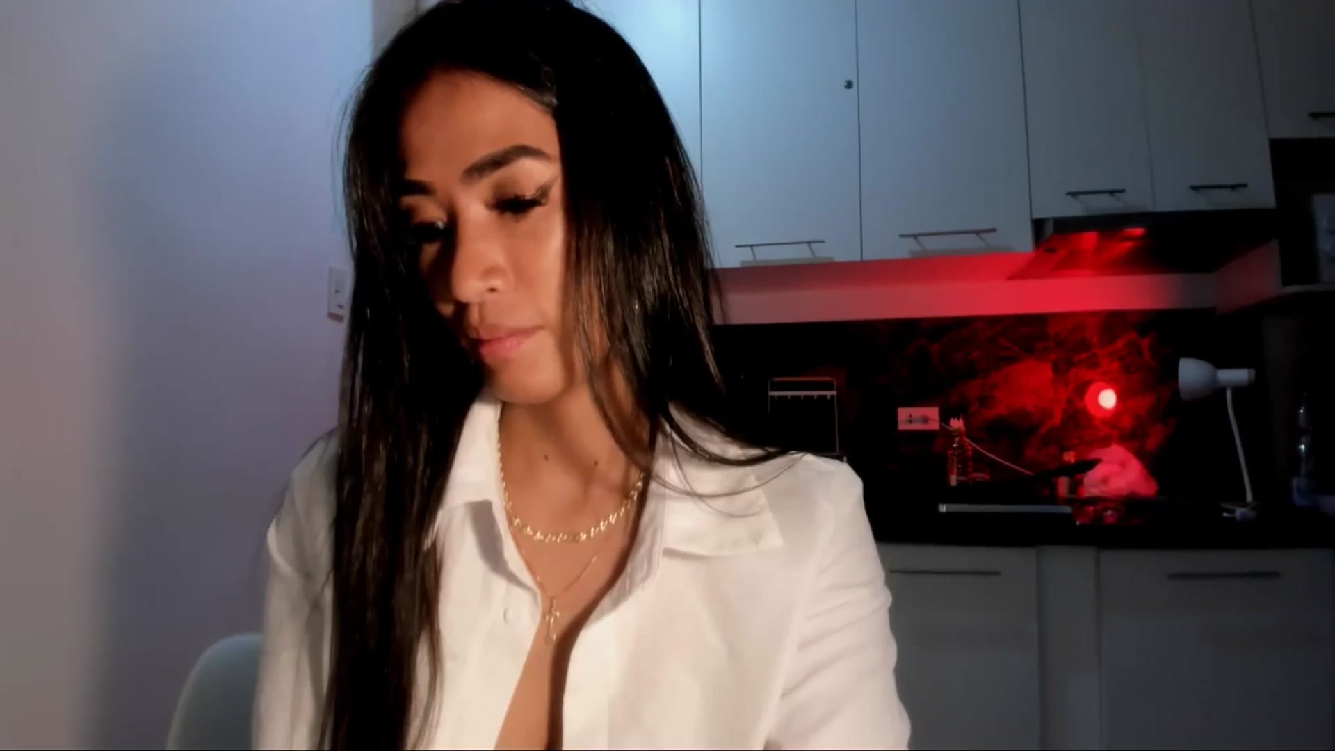 Gallery image thumbnail from AsianGoddesX's myfreecams stream on, 05/19/2025, 01:38 image 3 of 20