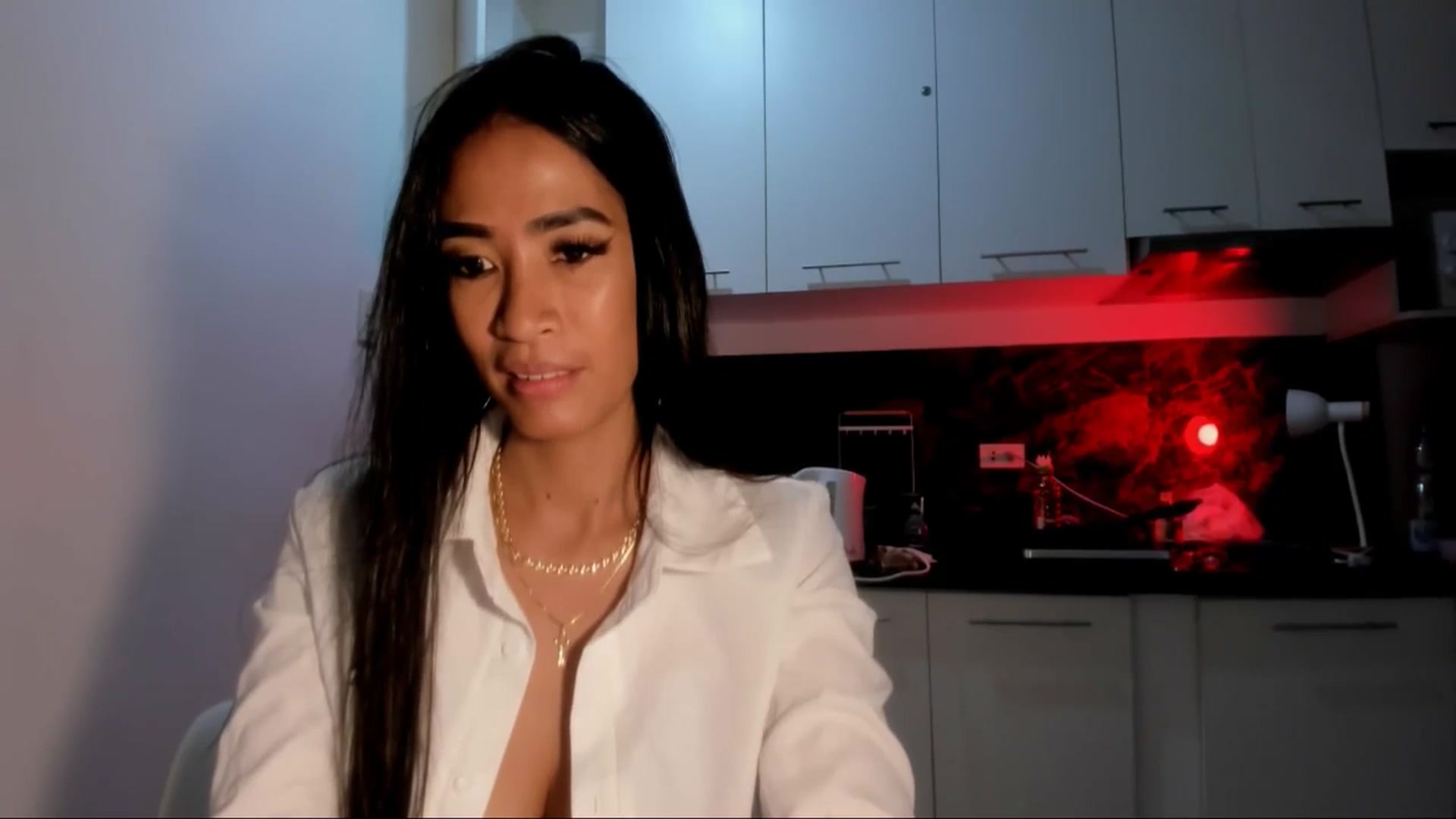 Gallery image thumbnail from AsianGoddesX's myfreecams stream on, 05/19/2025, 01:38 image 2 of 20
