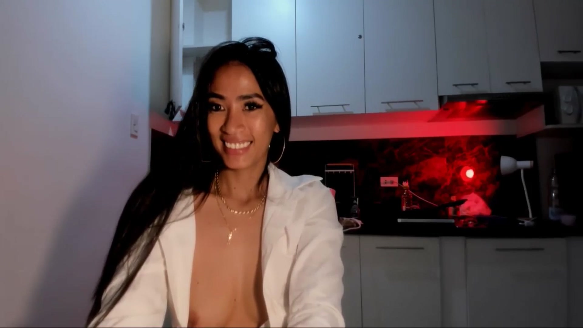 Gallery image thumbnail from AsianGoddesX's myfreecams stream on, 05/19/2025, 01:38 image 20 of 20