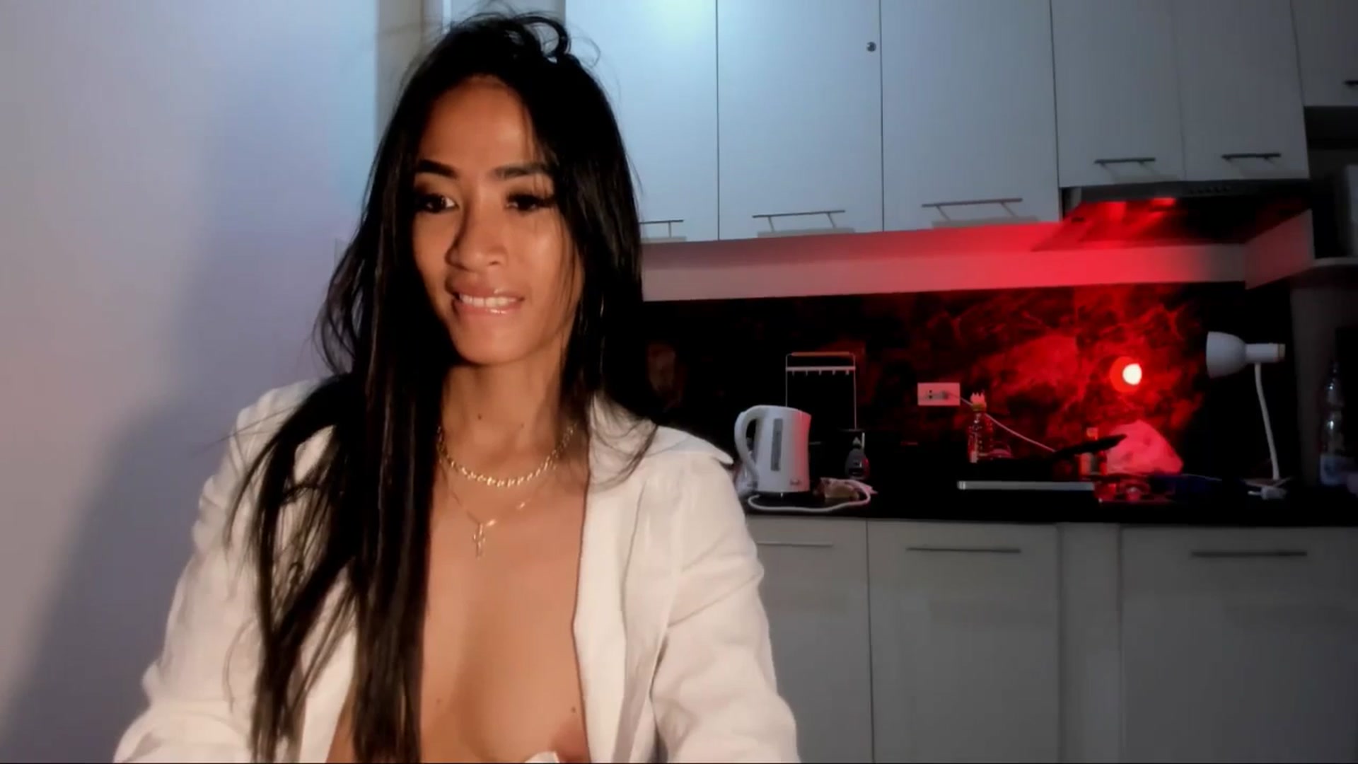 Gallery image thumbnail from AsianGoddesX's myfreecams stream on, 05/19/2025, 01:38 image 17 of 20