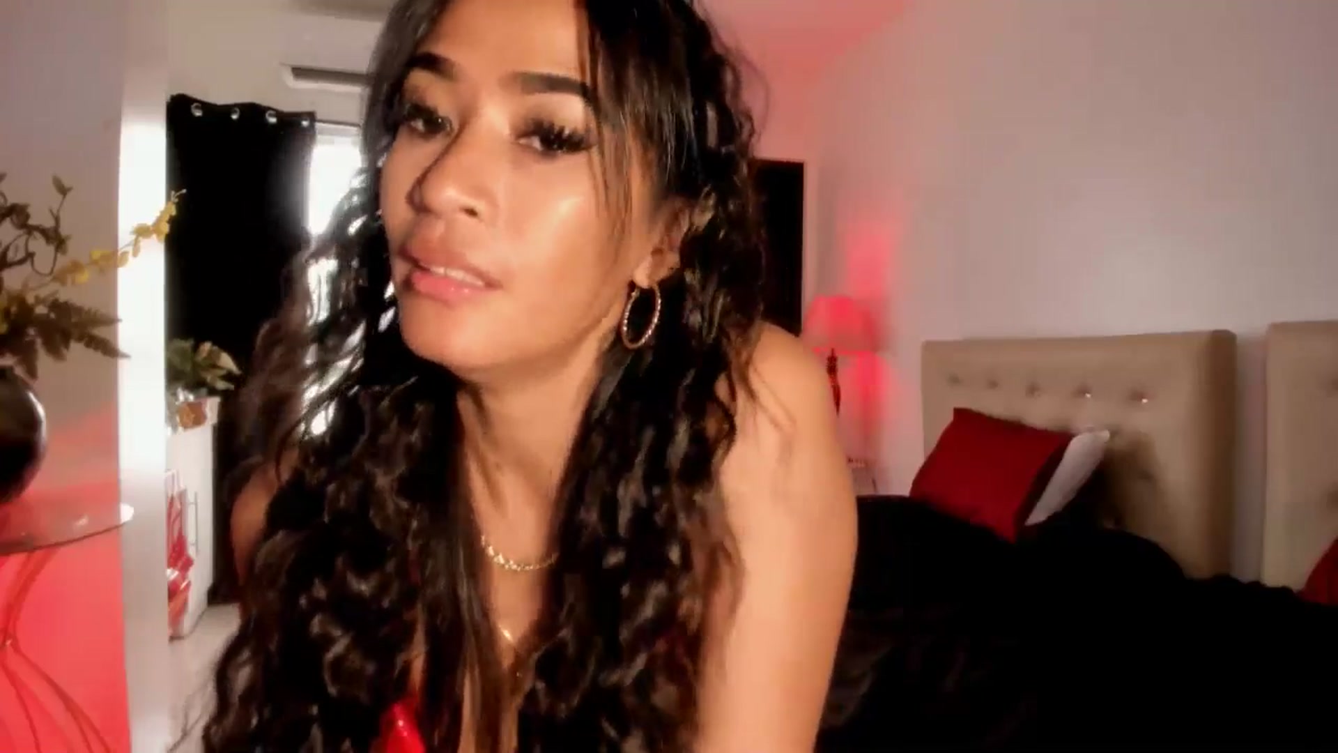 Gallery image thumbnail from AsianGoddesX's myfreecams stream on, 05/26/2025, 08:22 image 13 of 20