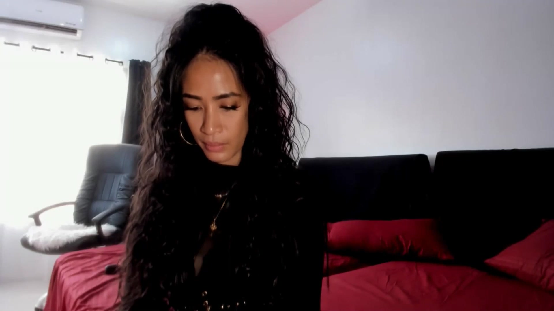 Gallery image thumbnail from AsianGoddesX's myfreecams stream on, 05/28/2025, 04:24 image 8 of 20