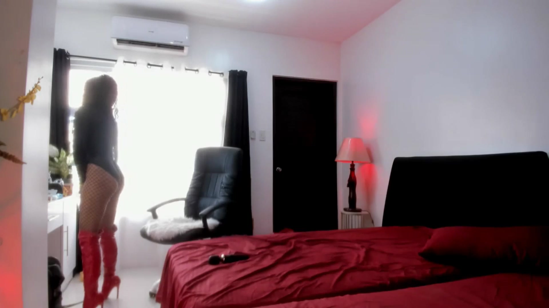 Gallery image thumbnail from AsianGoddesX's myfreecams stream on, 05/28/2025, 04:24 image 10 of 20