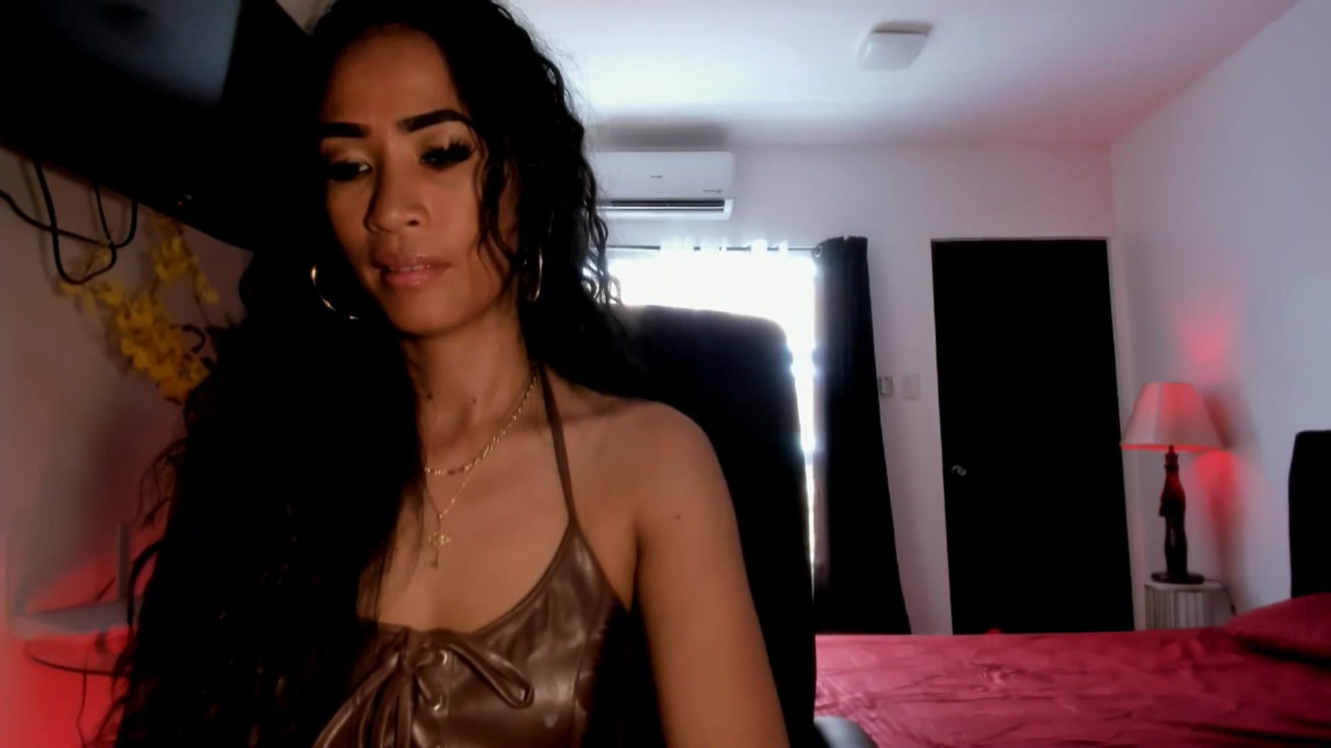 Gallery image thumbnail from AsianGoddesX's myfreecams stream on, 05/29/2025, 06:56 image 5 of 20