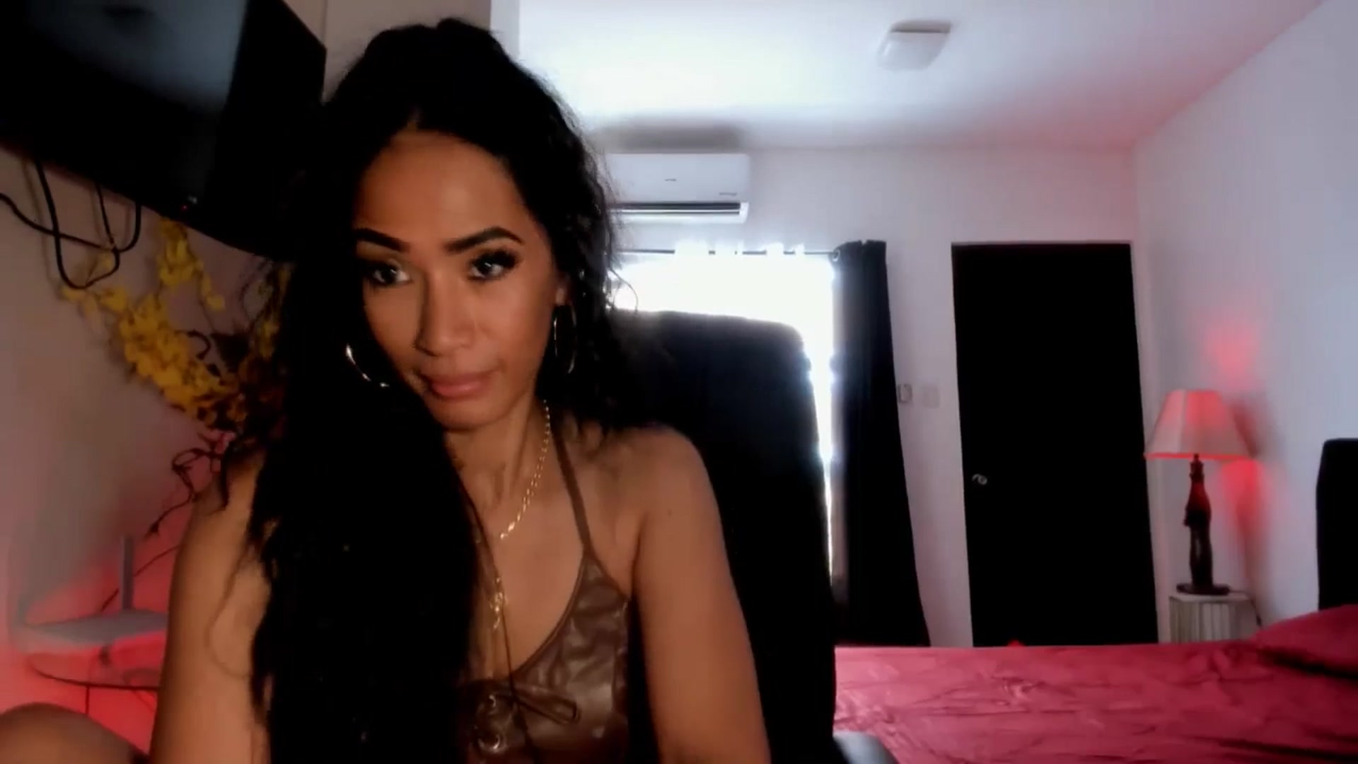 Gallery image thumbnail from AsianGoddesX's myfreecams stream on, 05/29/2025, 06:56 image 3 of 20