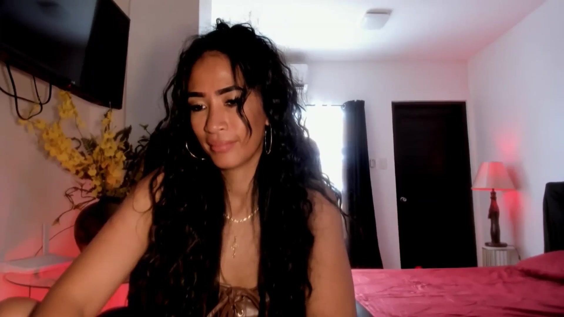 Gallery image thumbnail from AsianGoddesX's myfreecams stream on, 05/29/2025, 06:56 image 17 of 20