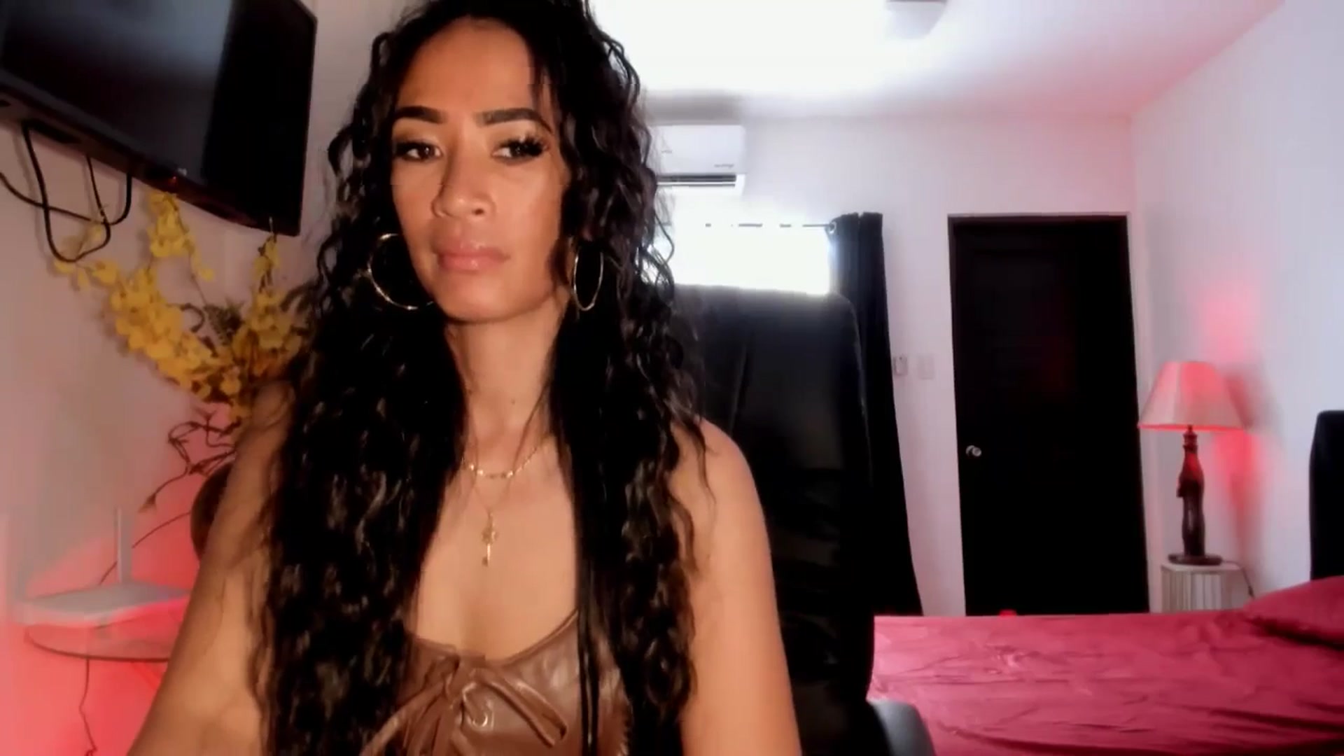 Gallery image thumbnail from AsianGoddesX's myfreecams stream on, 05/29/2025, 07:30 image 7 of 20
