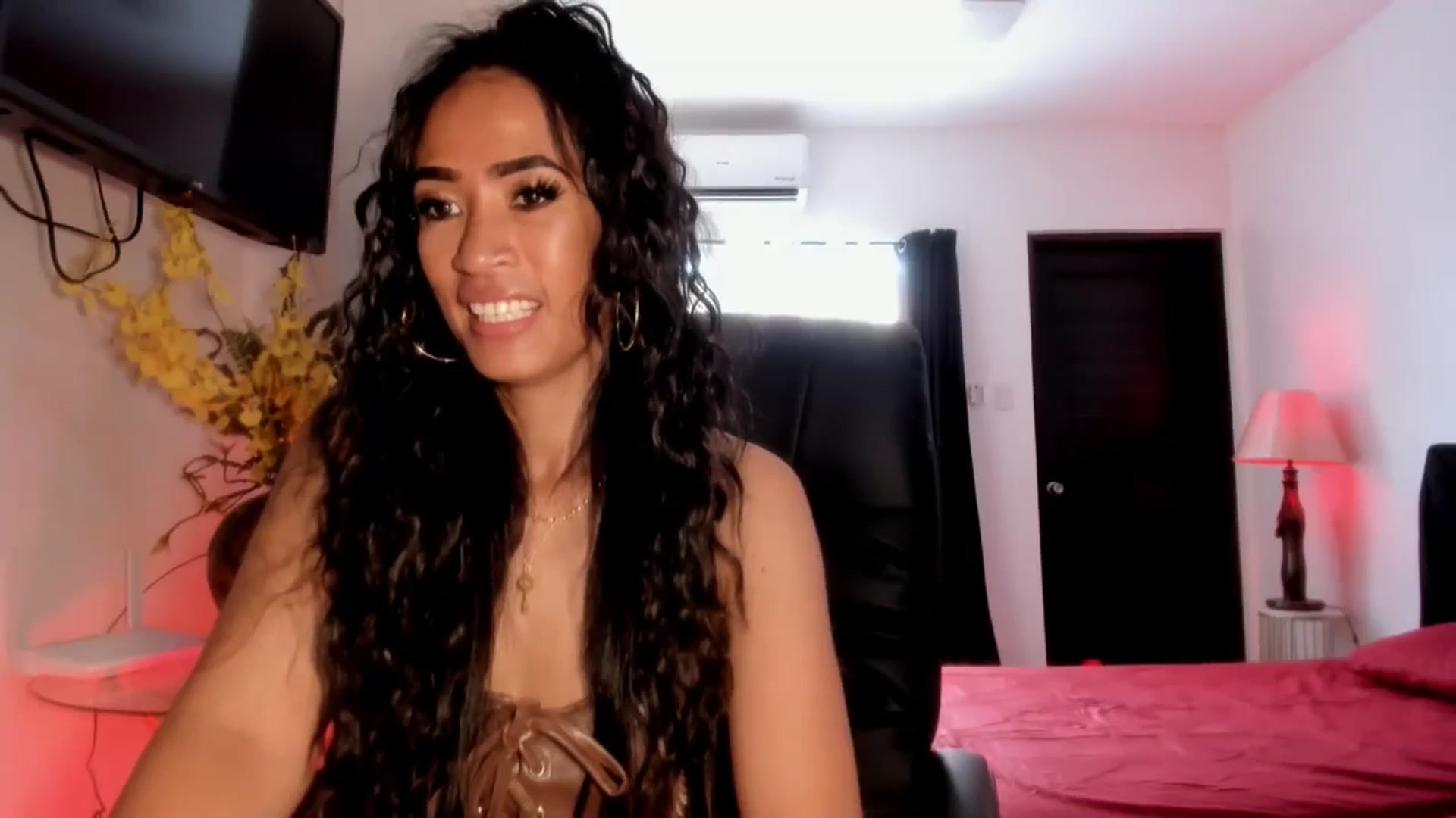 Gallery image thumbnail from AsianGoddesX's myfreecams stream on, 05/29/2025, 07:30 image 8 of 20