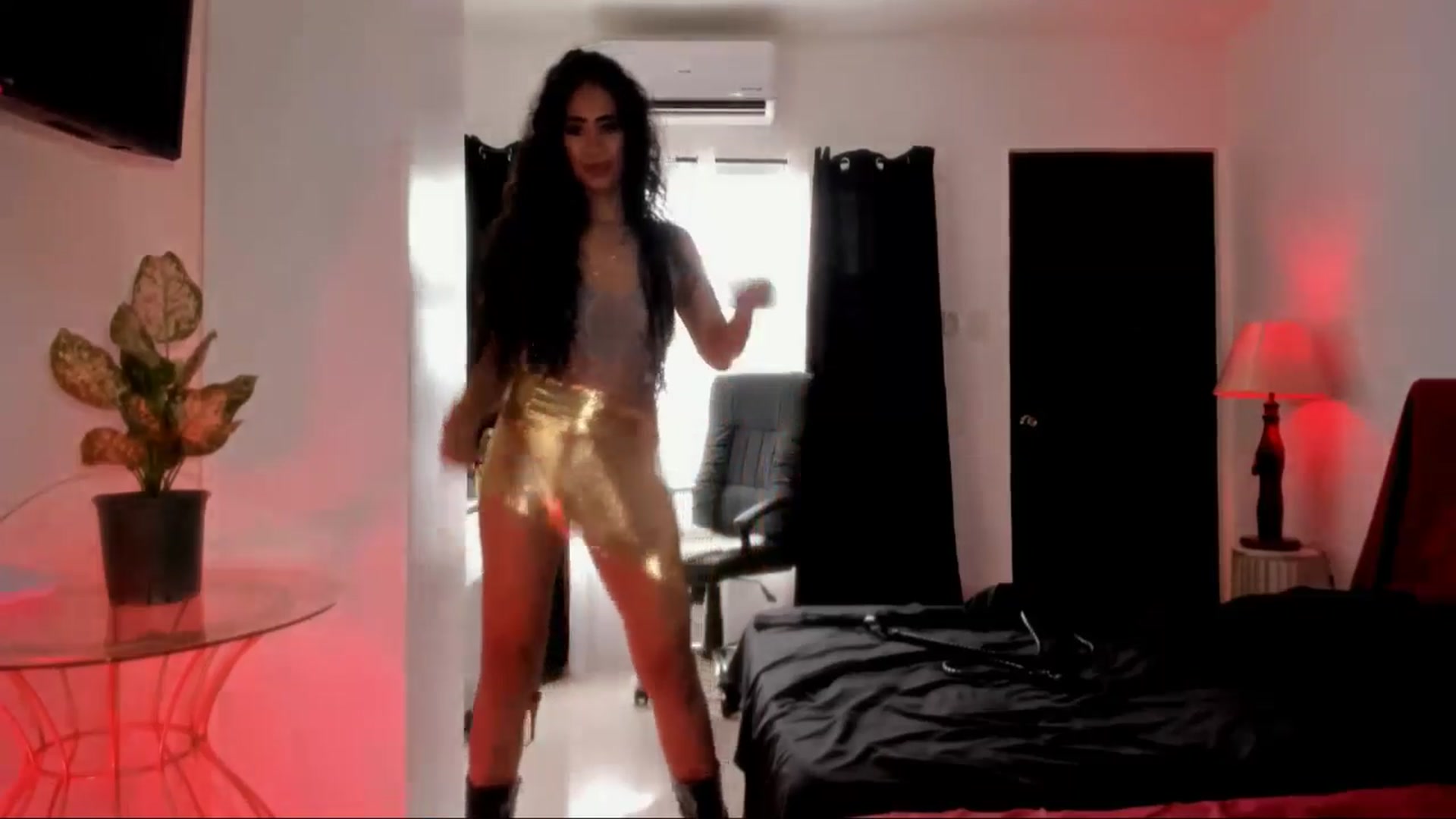 Gallery image thumbnail from AsianGoddesX's myfreecams stream on, 06/01/2025, 07:32 image 3 of 20