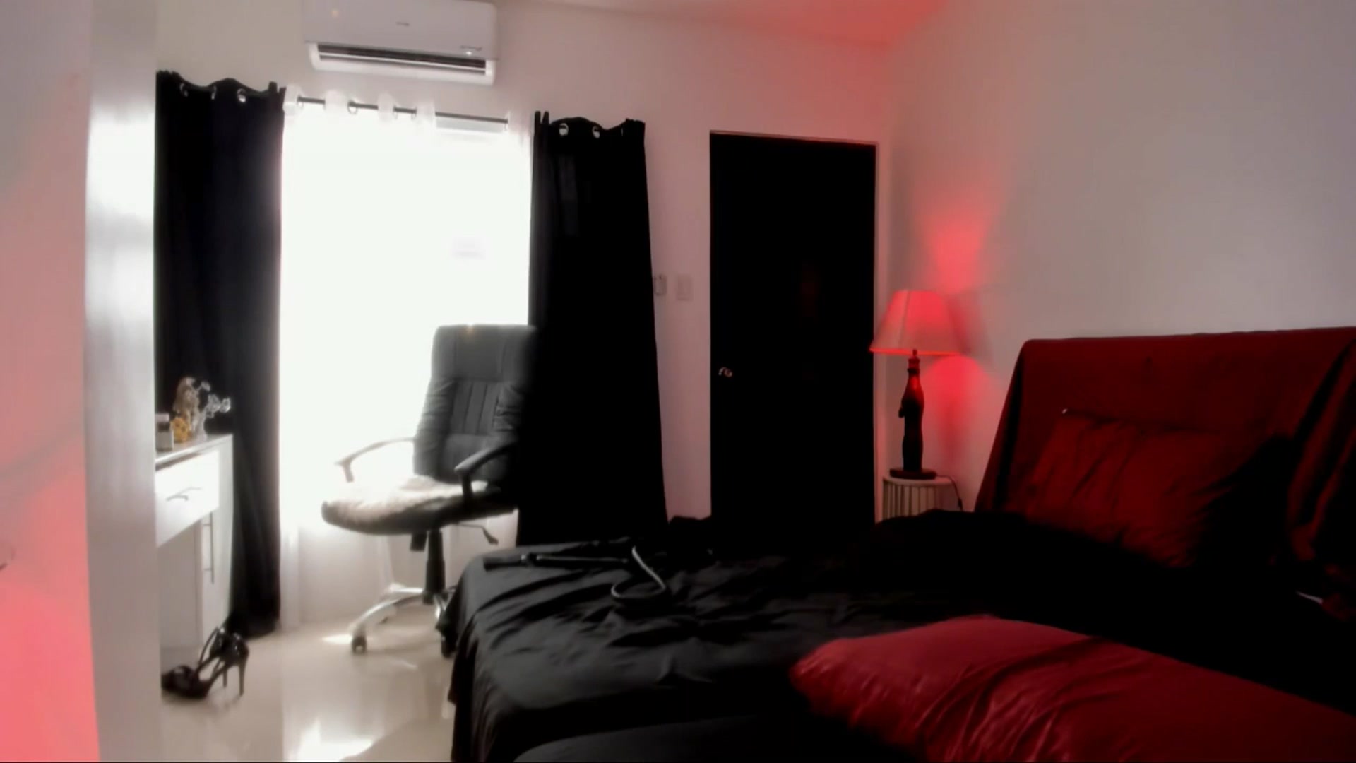 Gallery image thumbnail from AsianGoddesX's myfreecams stream on, 06/01/2025, 07:32 image 17 of 20