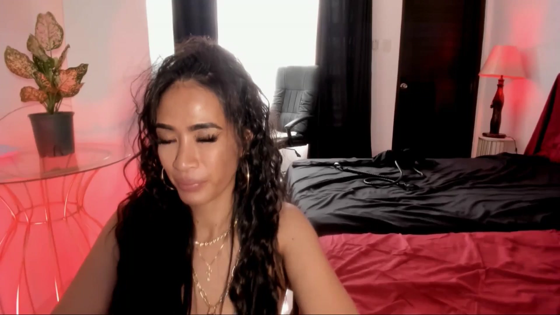 Gallery image thumbnail from AsianGoddesX's myfreecams stream on, 06/01/2025, 07:32 image 4 of 20