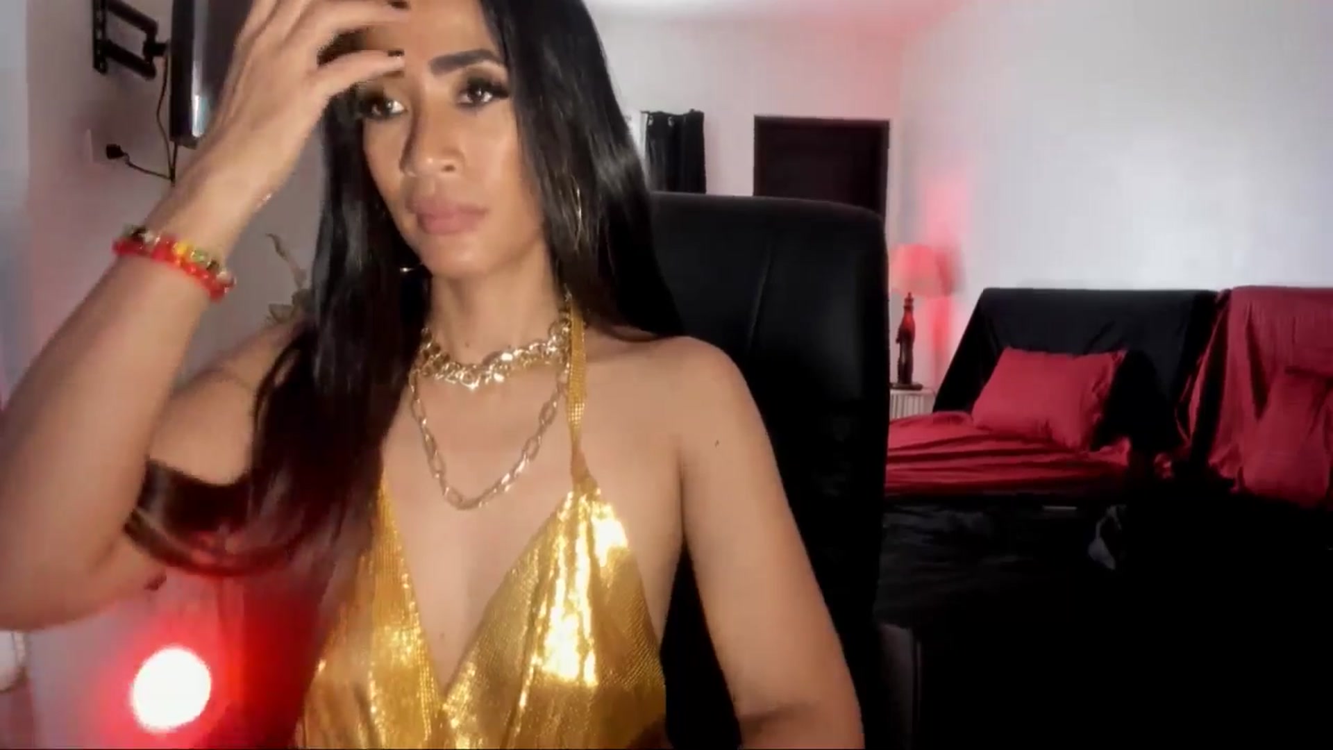Gallery image thumbnail from AsianGoddesX's myfreecams stream on, 06/02/2025, 01:55 image 2 of 20