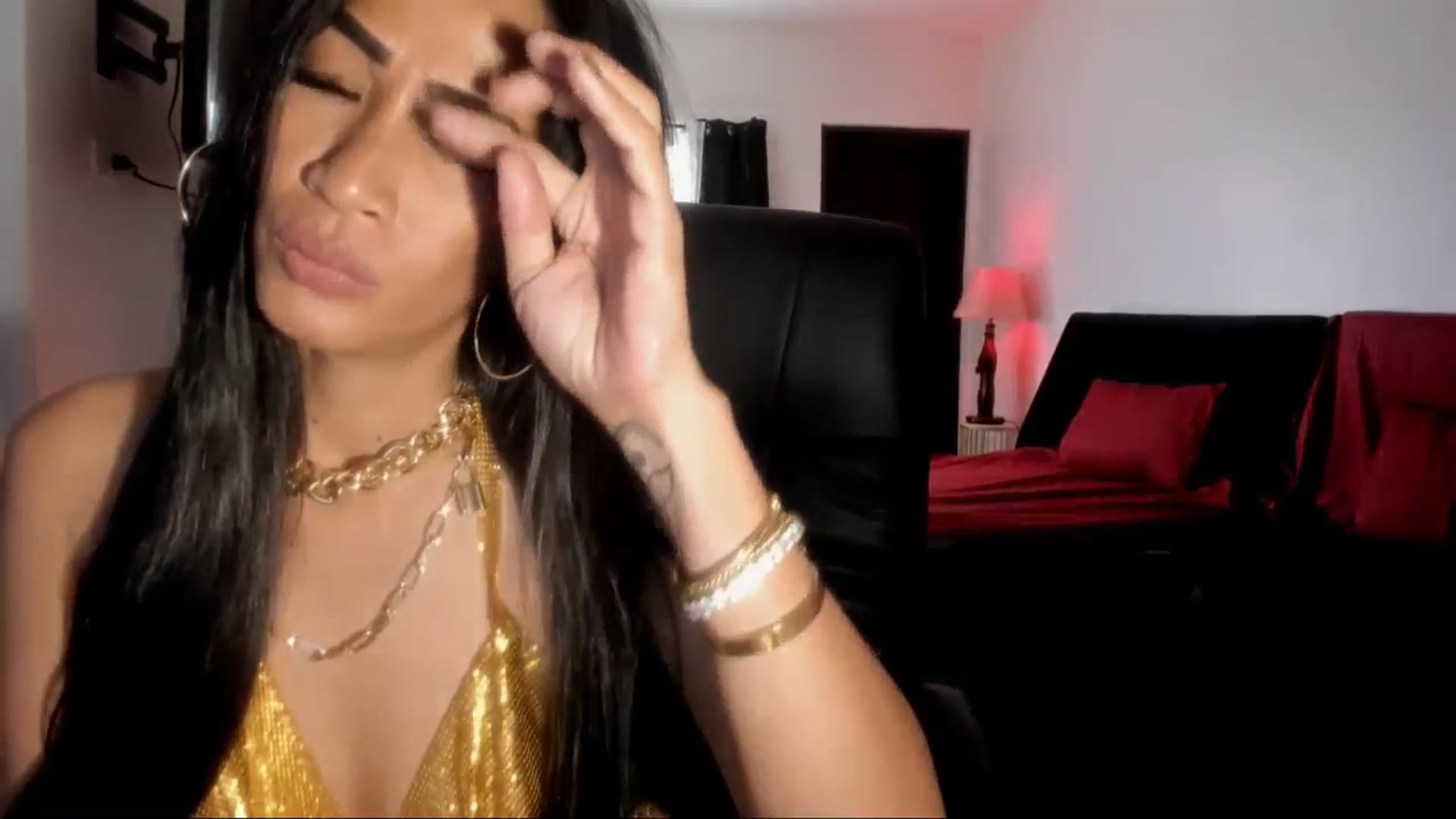 Gallery image thumbnail from AsianGoddesX's myfreecams stream on, 06/02/2025, 01:55 image 19 of 20