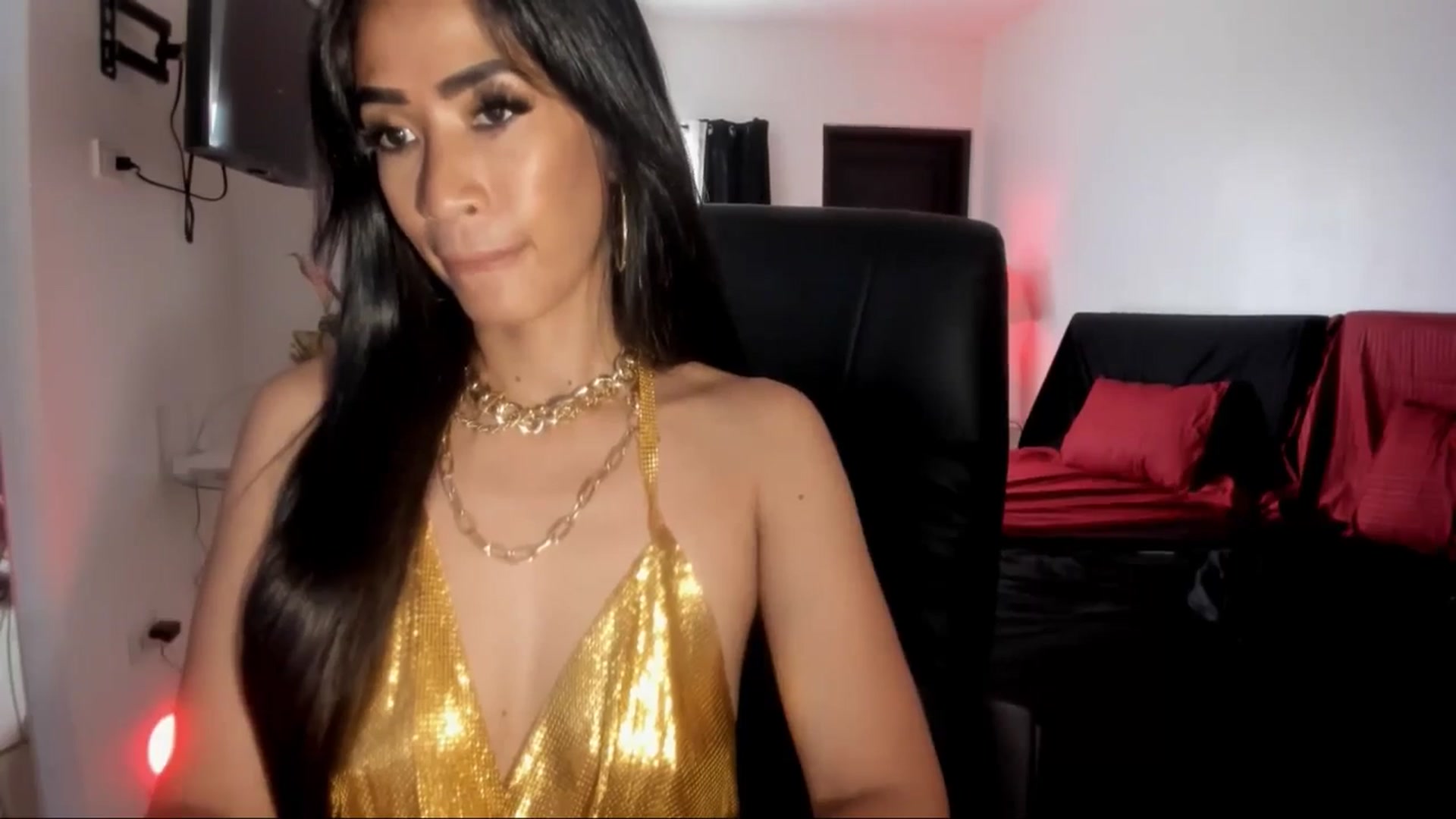 Gallery image thumbnail from AsianGoddesX's myfreecams stream on, 06/02/2025, 01:55 image 3 of 20