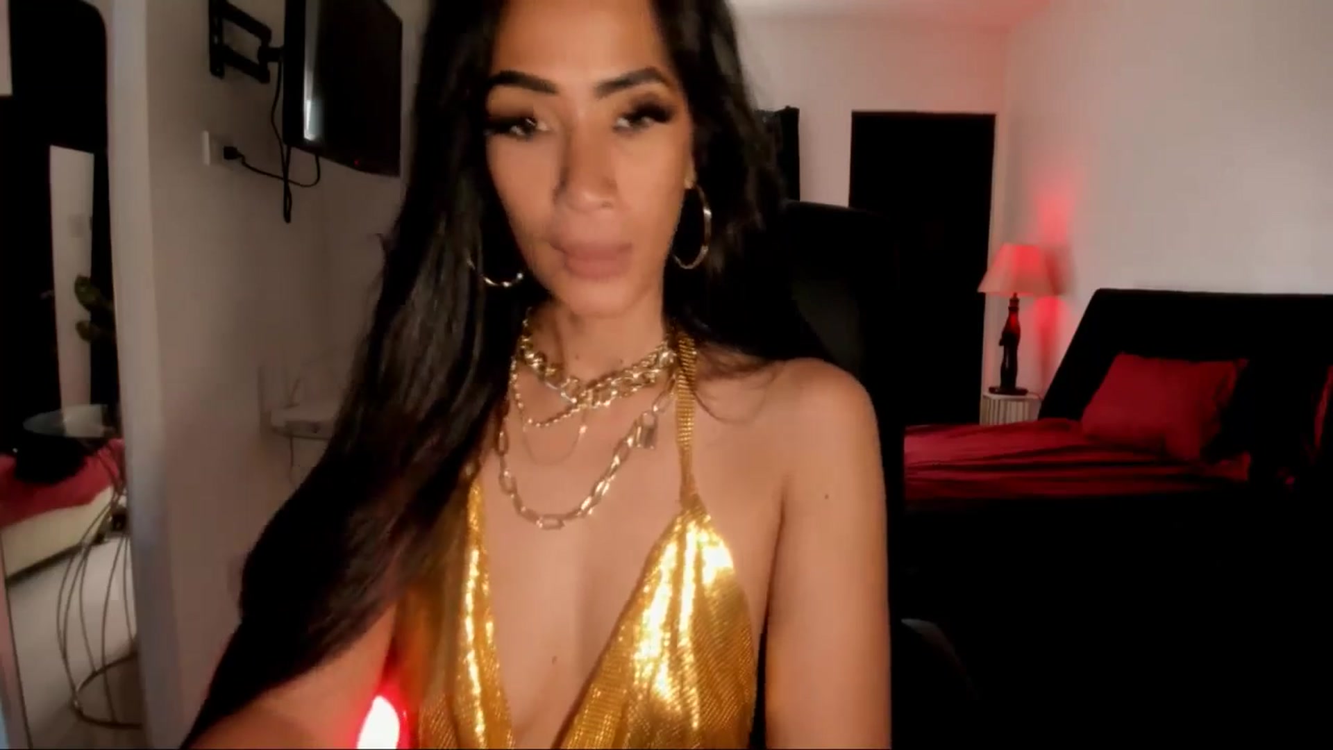 Gallery image thumbnail from AsianGoddesX's myfreecams stream on, 06/02/2025, 02:37 image 6 of 20