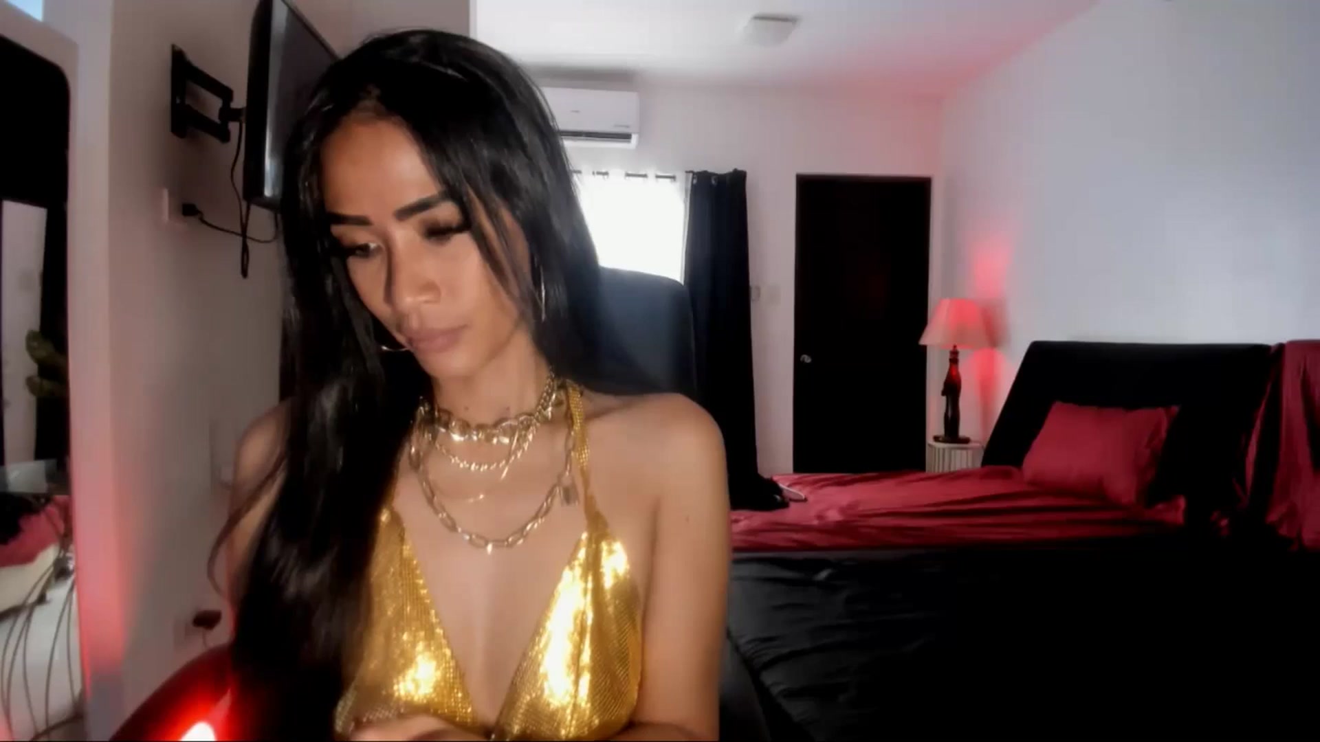 Gallery image thumbnail from AsianGoddesX's myfreecams stream on, 06/02/2025, 03:29 image 17 of 20