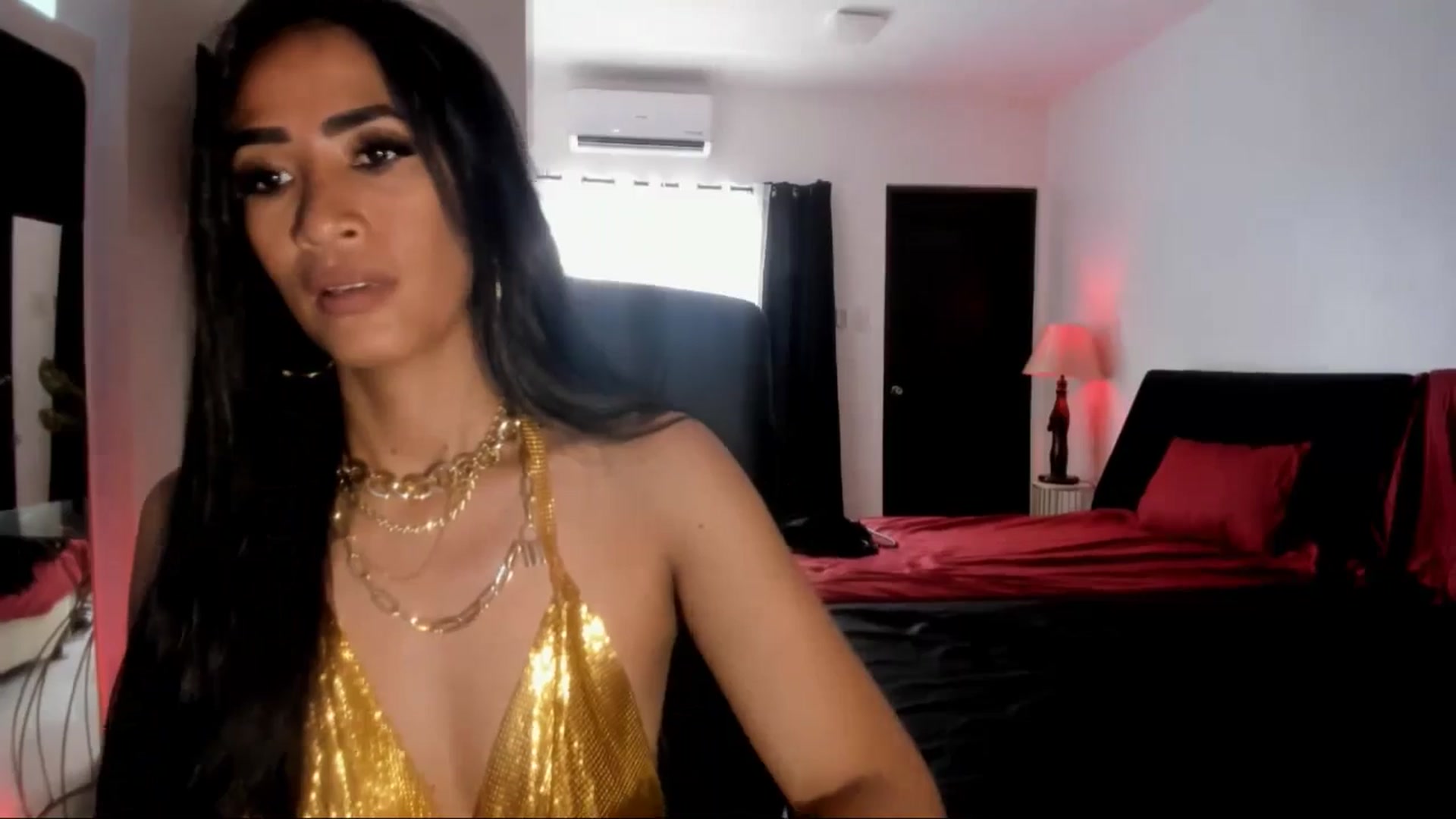 Gallery image thumbnail from AsianGoddesX's myfreecams stream on, 06/02/2025, 03:29 image 12 of 20
