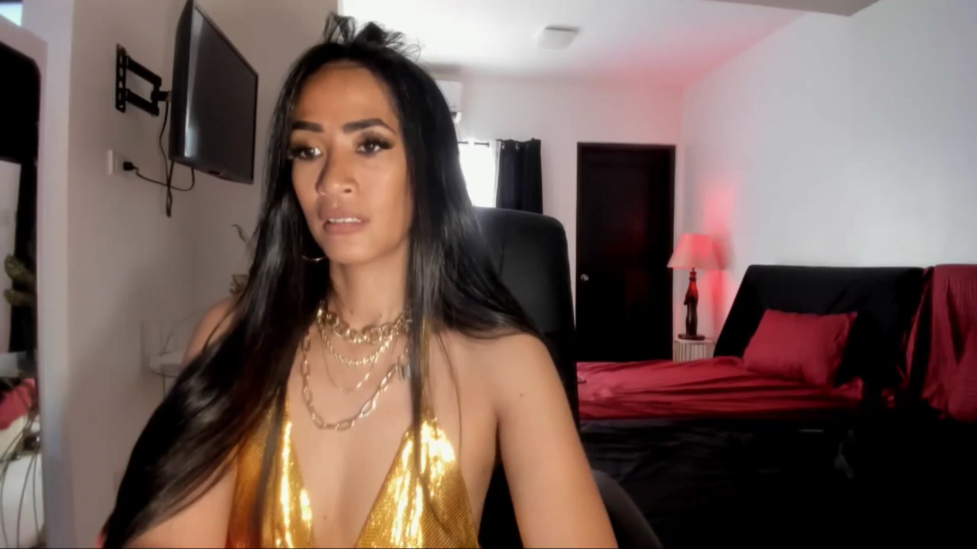 Gallery image thumbnail from AsianGoddesX's myfreecams stream on, 06/02/2025, 03:29 image 1 of 20