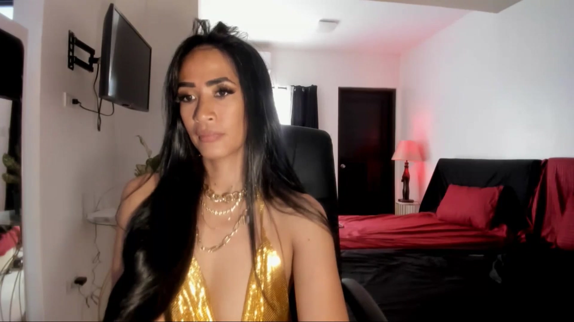 Gallery image thumbnail from AsianGoddesX's myfreecams stream on, 06/02/2025, 03:29 image 2 of 20