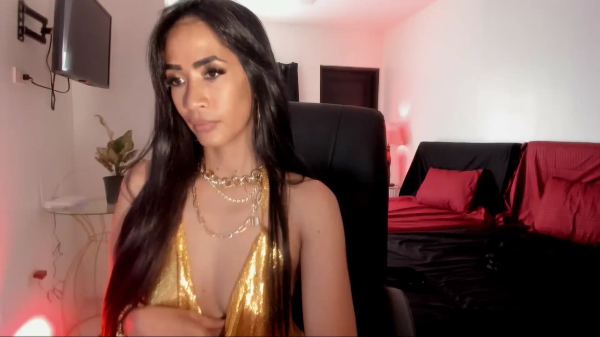 Gallery image thumbnail from AsianGoddesX's myfreecams stream on, 06/02/2025, 04:31 image 19 of 20