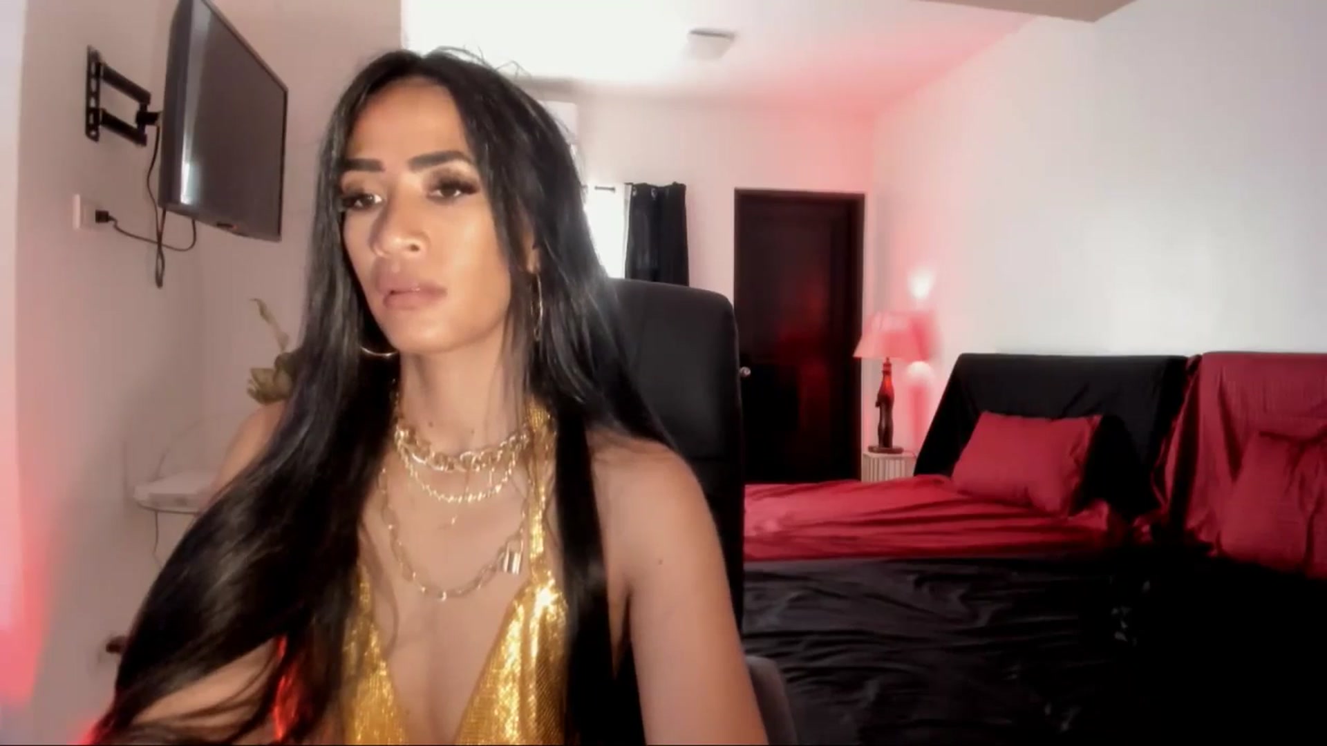 Gallery image thumbnail from AsianGoddesX's myfreecams stream on, 06/02/2025, 04:31 image 2 of 20