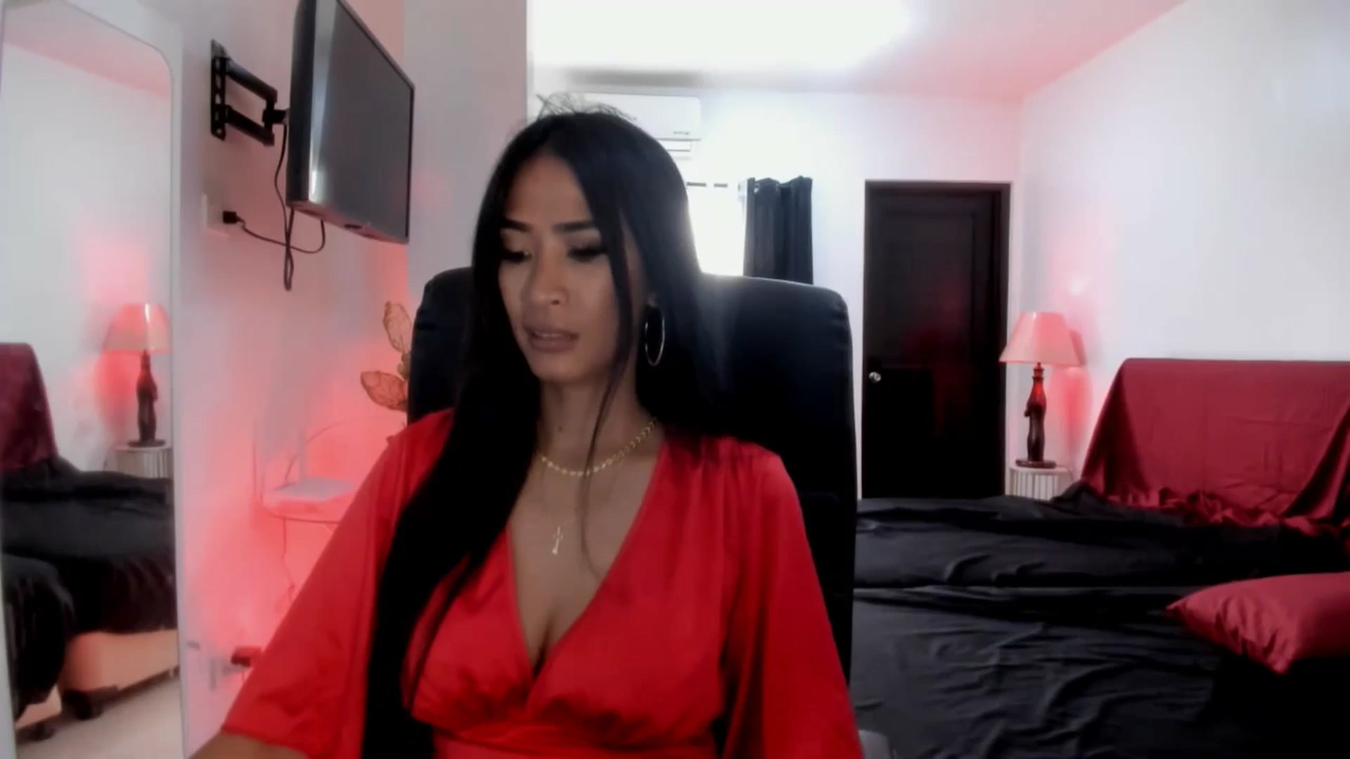 Gallery image thumbnail from AsianGoddesX's myfreecams stream on, 06/03/2025, 06:01 image 1 of 20