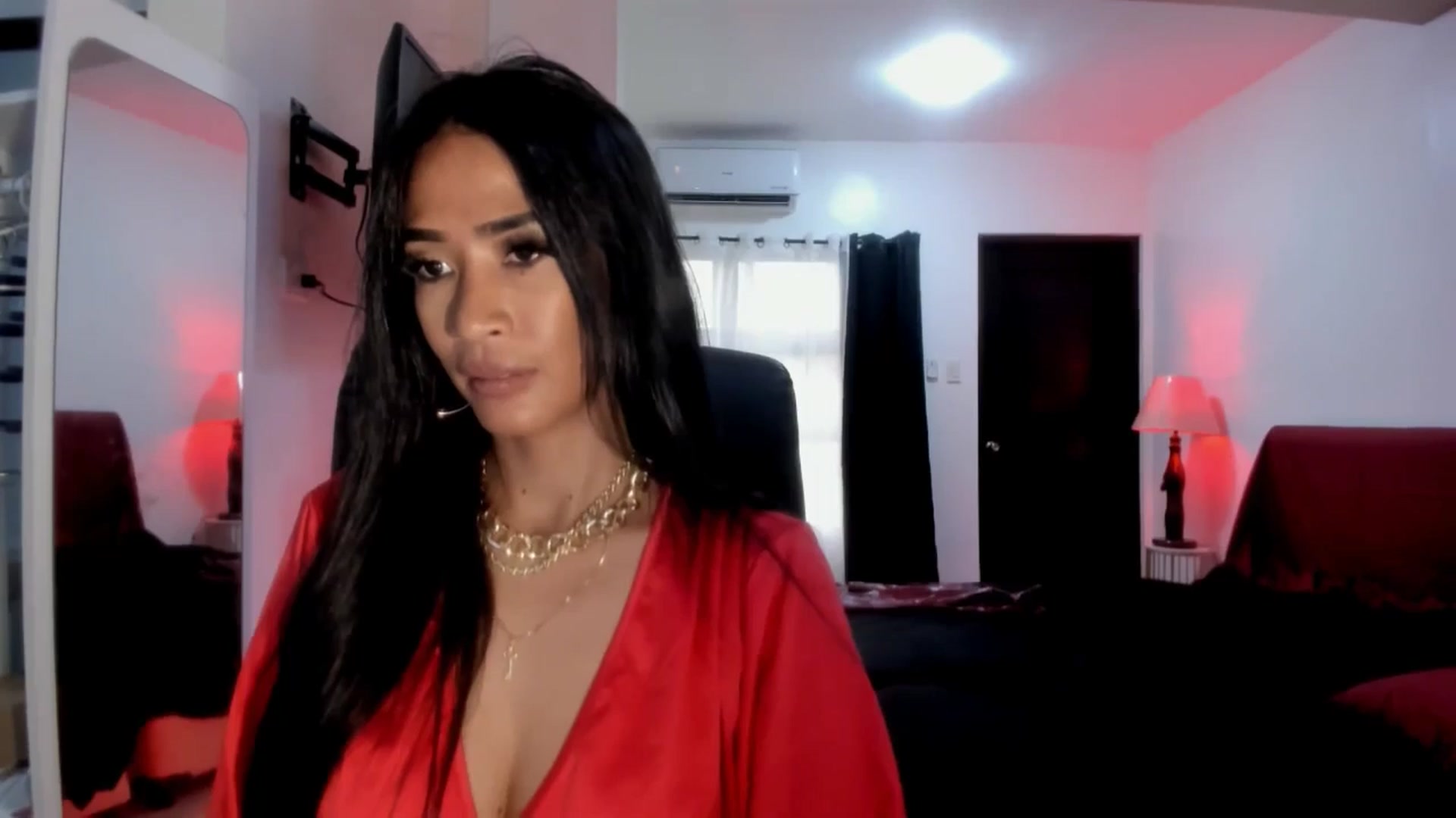 Gallery image thumbnail from AsianGoddesX's myfreecams stream on, 06/03/2025, 06:01 image 19 of 20