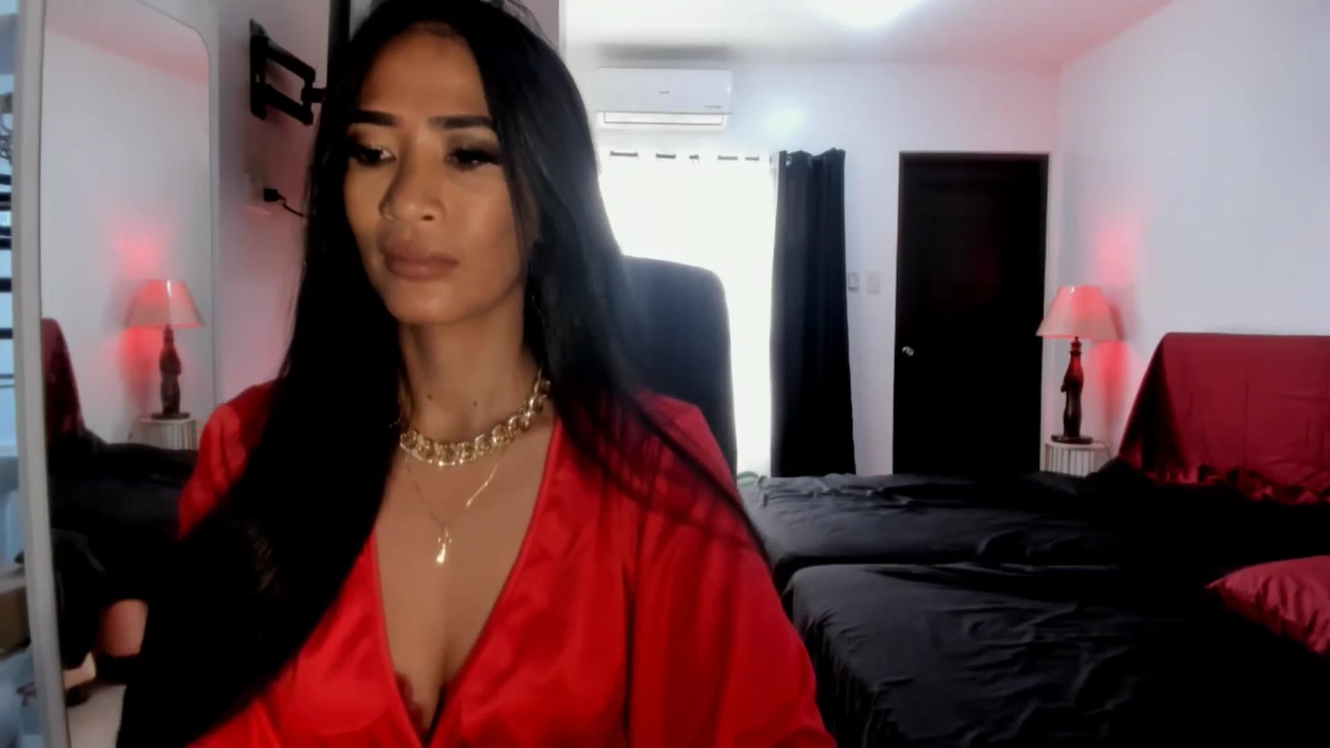 Gallery image thumbnail from AsianGoddesX's myfreecams stream on, 06/03/2025, 06:01 image 11 of 20