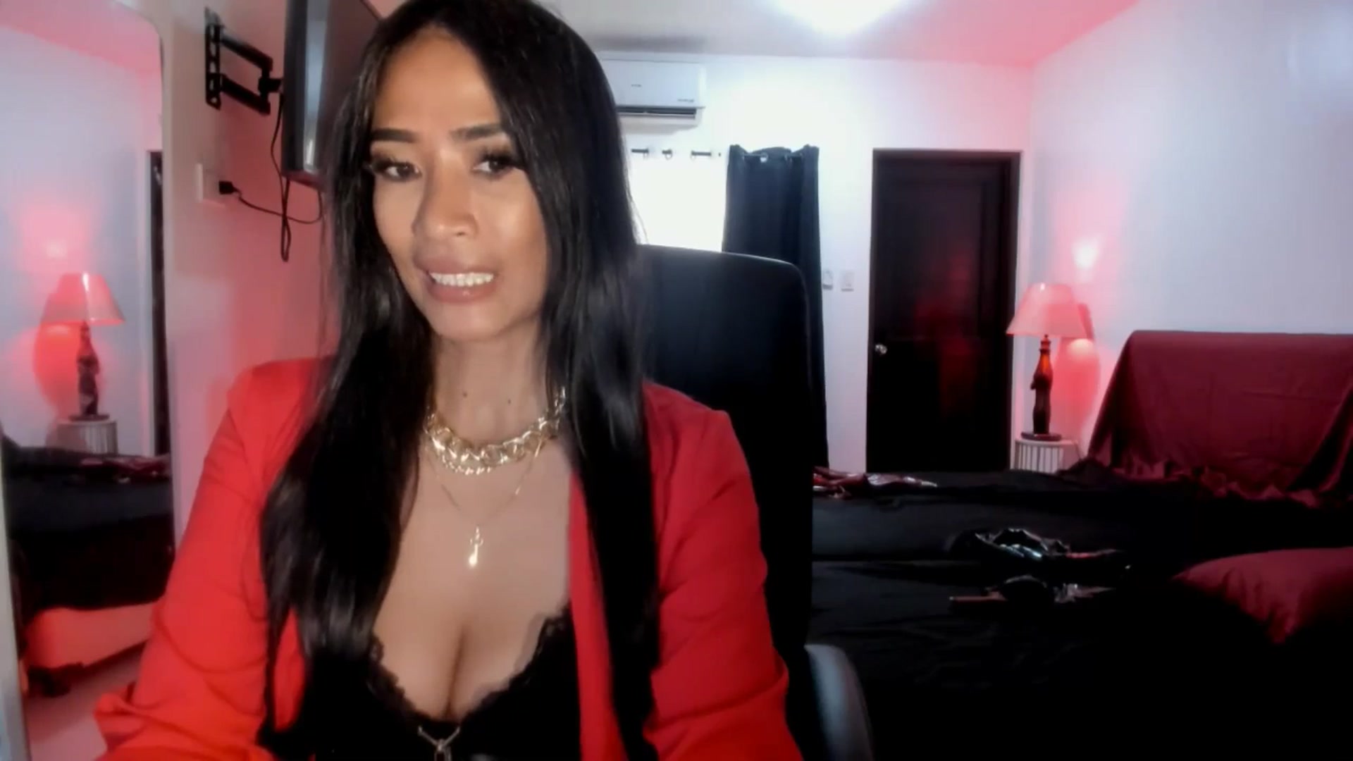 Gallery image thumbnail from AsianGoddesX's myfreecams stream on, 06/03/2025, 07:06 image 6 of 20