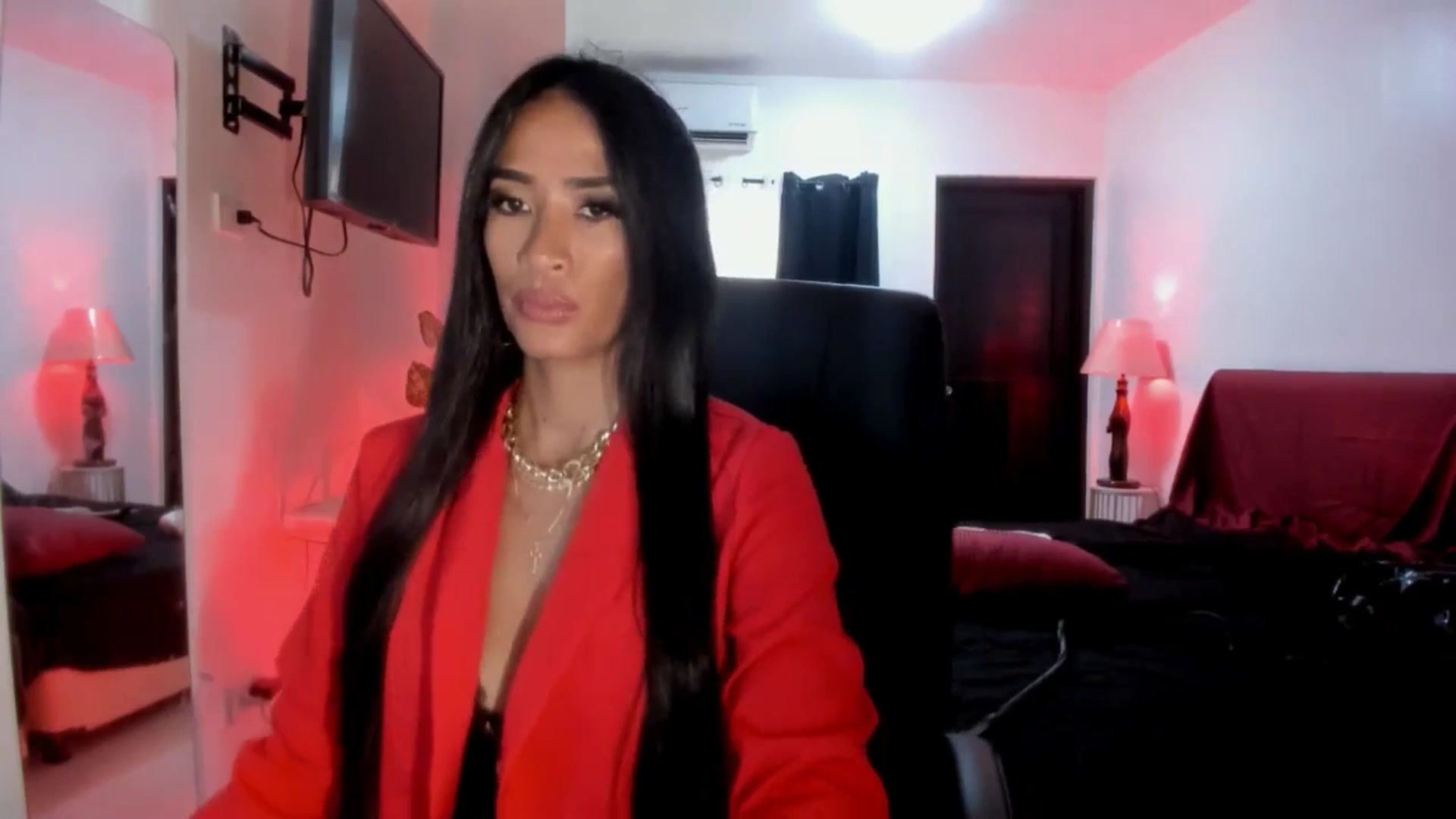 Gallery image thumbnail from AsianGoddesX's myfreecams stream on, 06/03/2025, 08:00 image 3 of 20