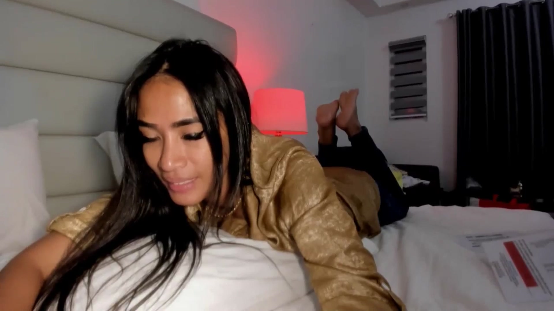 Gallery image thumbnail from AsianGoddesX's myfreecams stream on, 06/05/2025, 12:41 image 13 of 20
