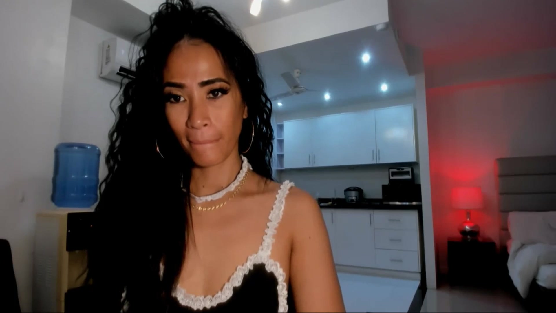 Gallery image thumbnail from AsianGoddesX's myfreecams stream on, 06/06/2025, 03:00 image 10 of 20