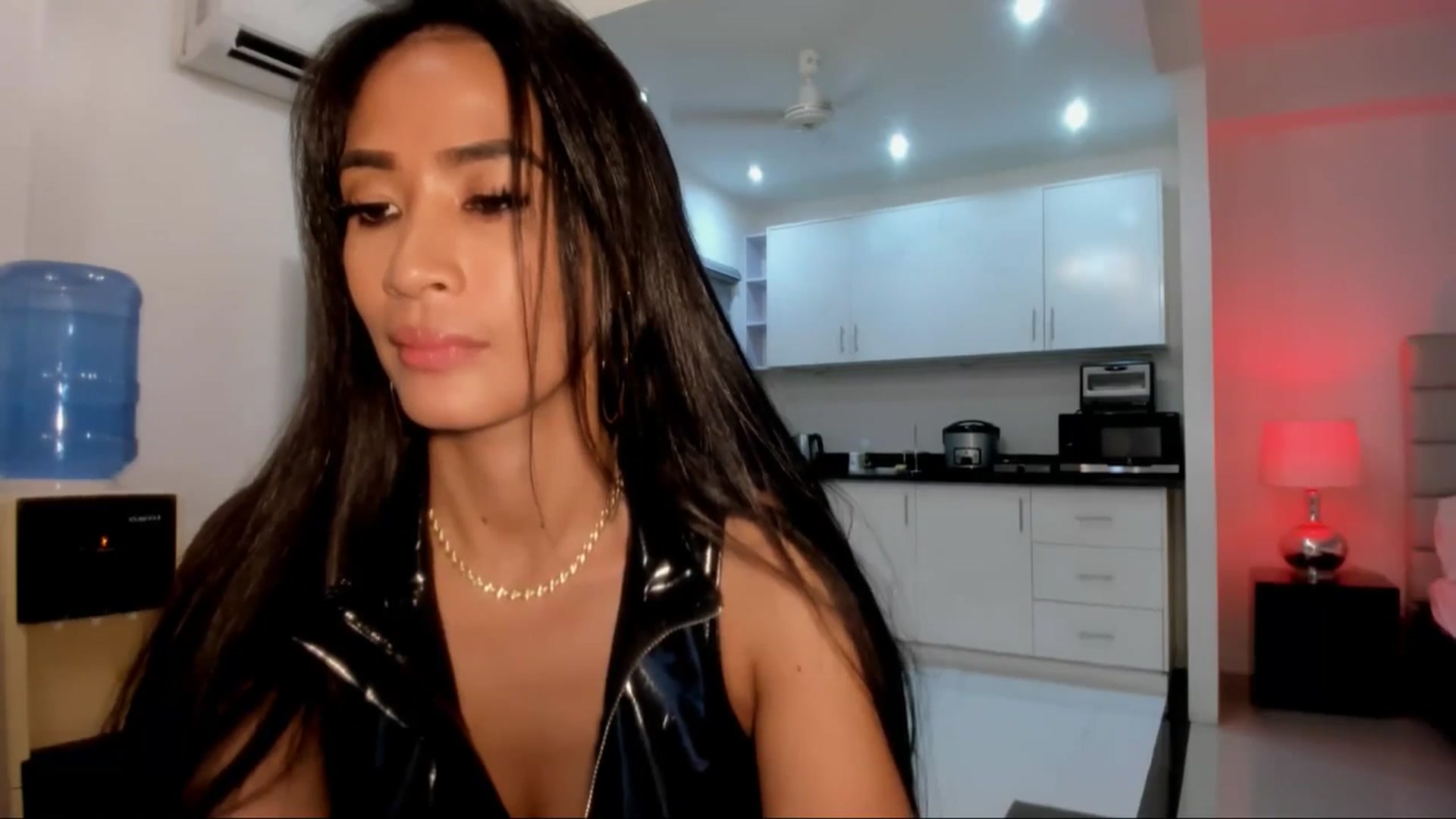 Gallery image thumbnail from AsianGoddesX's myfreecams stream on, 06/07/2025, 08:46 image 18 of 20