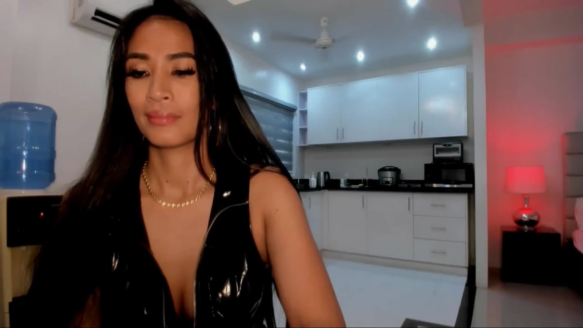 Gallery image thumbnail from AsianGoddesX's myfreecams stream on, 06/07/2025, 08:46 image 13 of 20