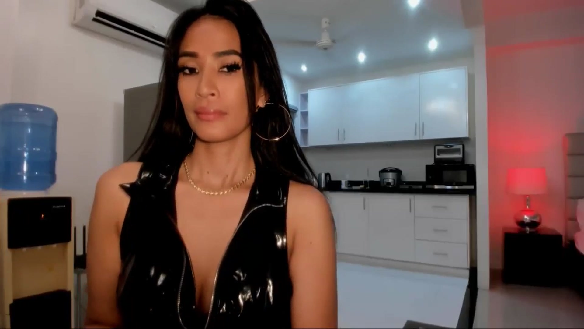 Gallery image thumbnail from AsianGoddesX's myfreecams stream on, 06/07/2025, 08:46 image 17 of 20