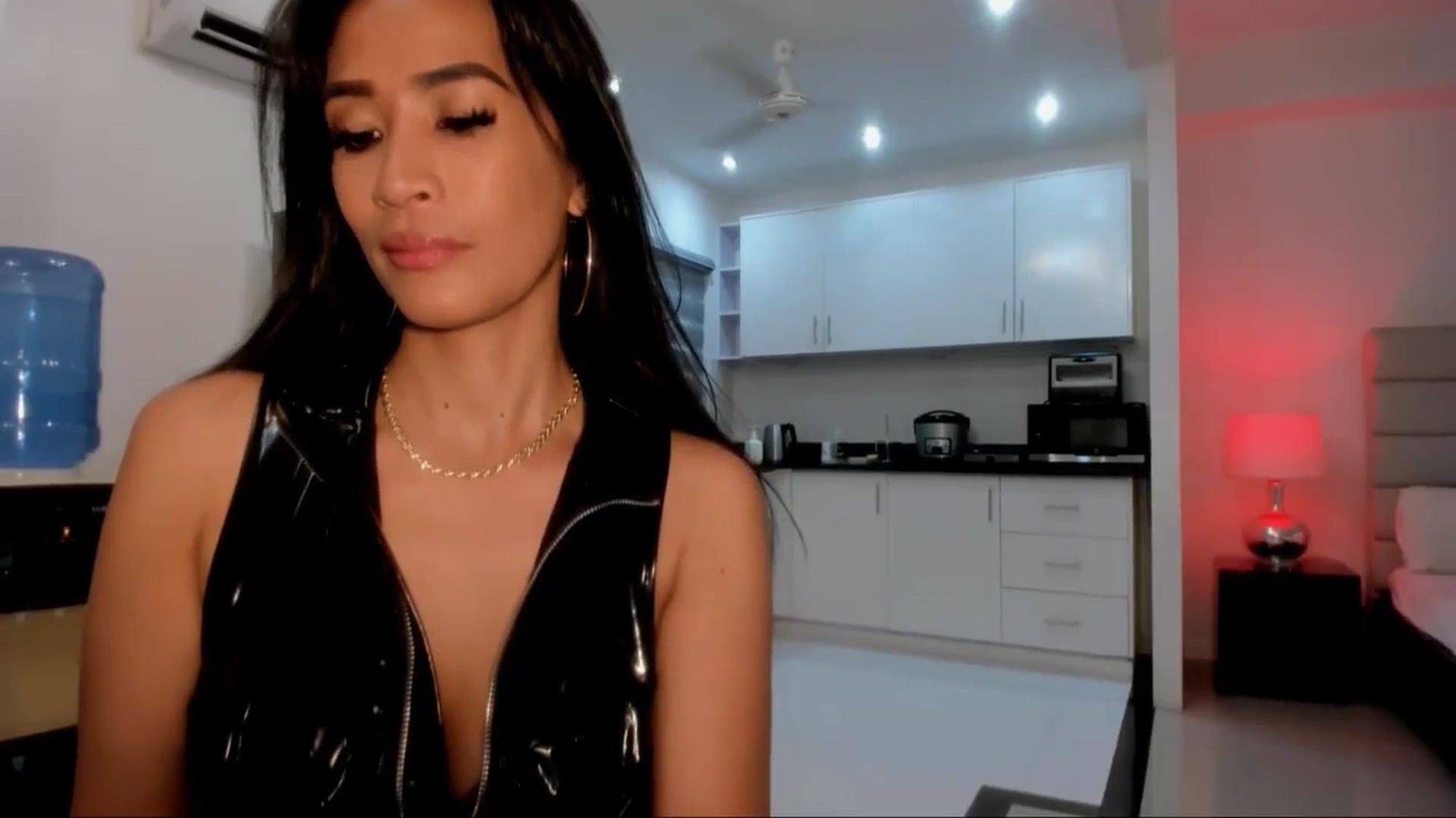 Gallery image thumbnail from AsianGoddesX's myfreecams stream on, 06/07/2025, 08:46 image 6 of 20