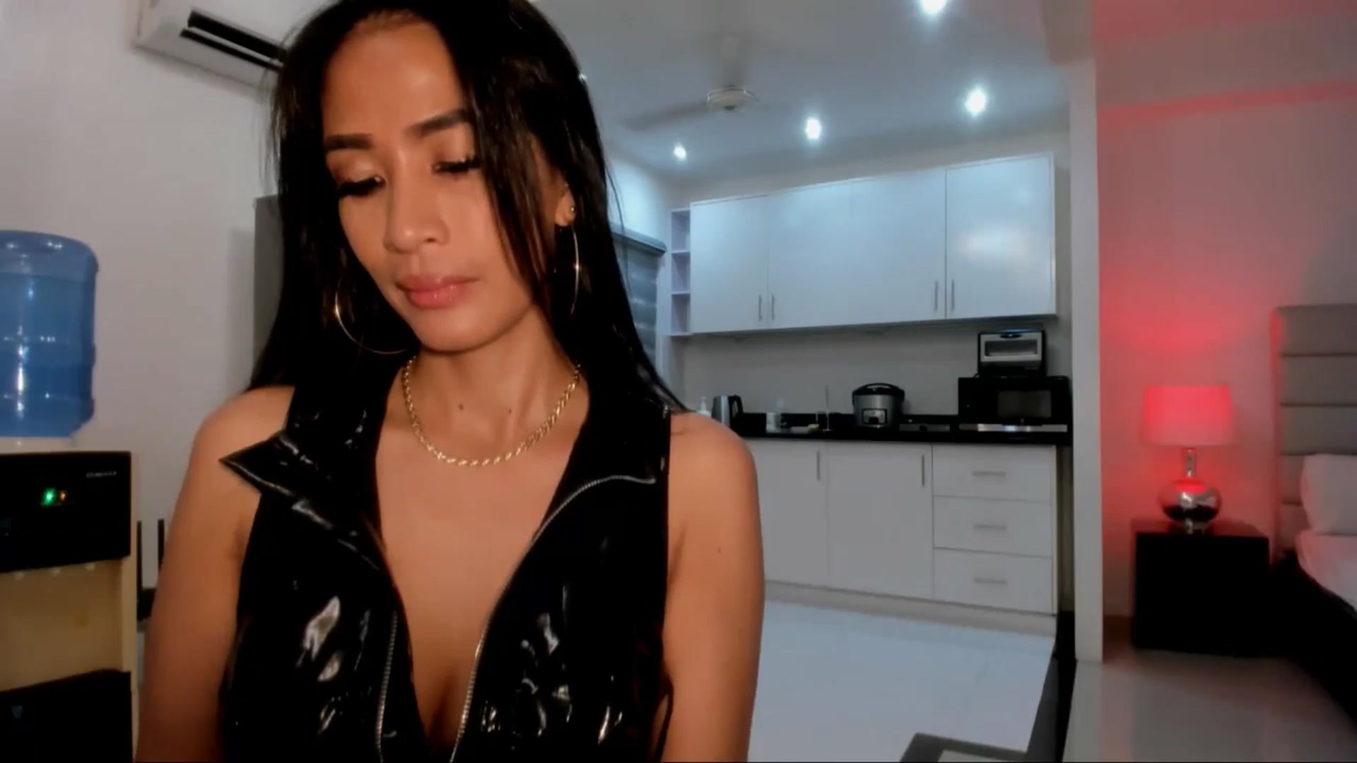 Gallery image thumbnail from AsianGoddesX's myfreecams stream on, 06/07/2025, 08:46 image 9 of 20