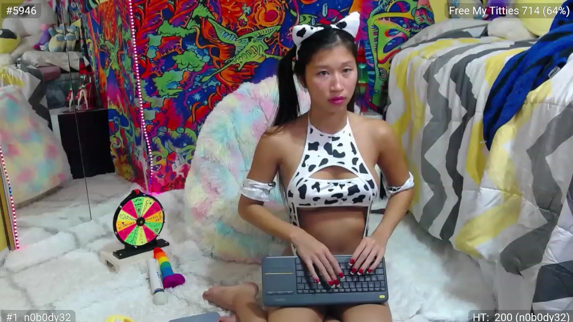 Gallery image thumbnail from AsianKittyCat's myfreecams stream on, 12/13/2022, 02:50 image 16 of 20