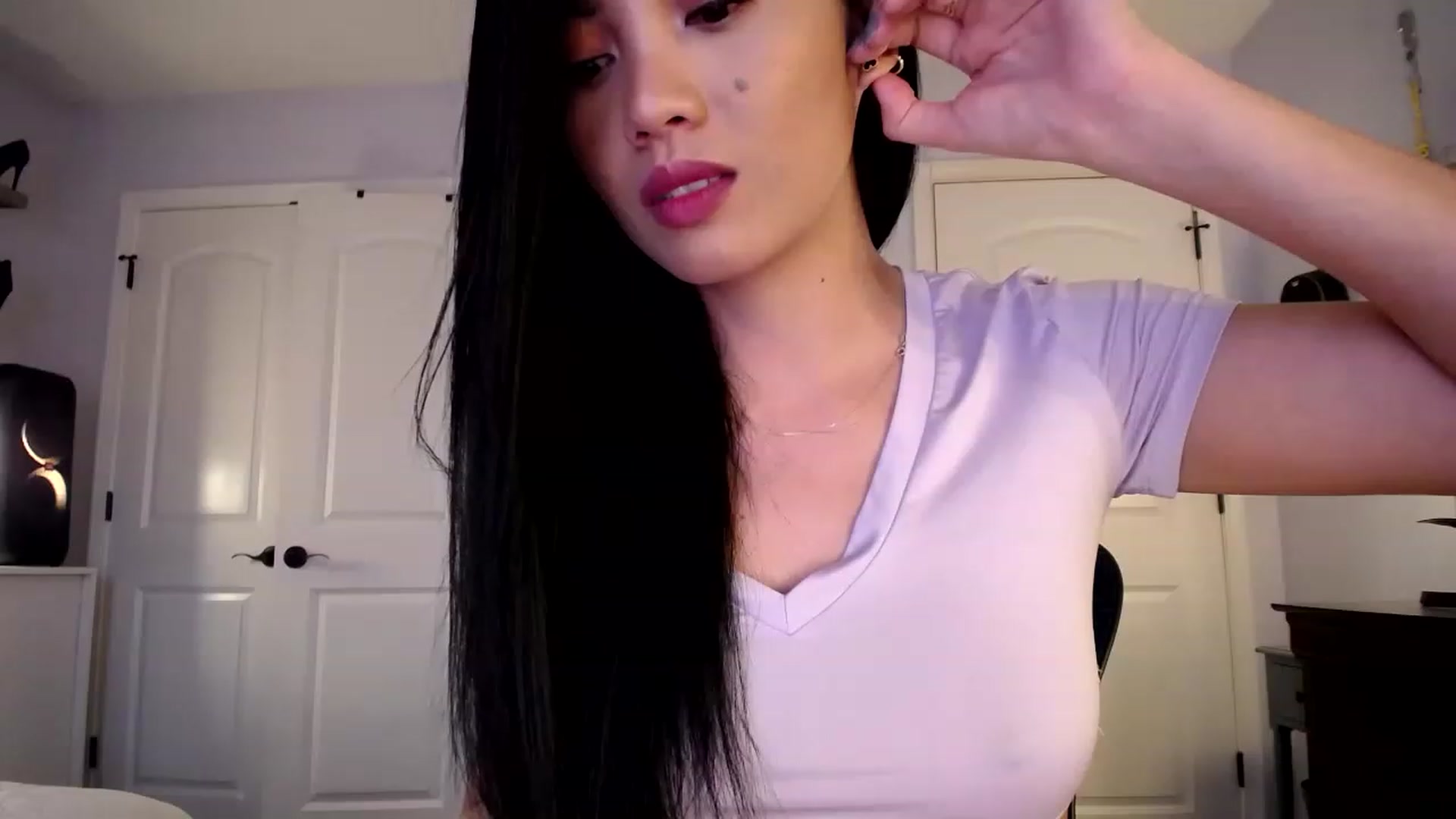 Gallery image thumbnail from AsianLuv_4U's myfreecams stream on, 11/14/2022, 19:55 image 8 of 20