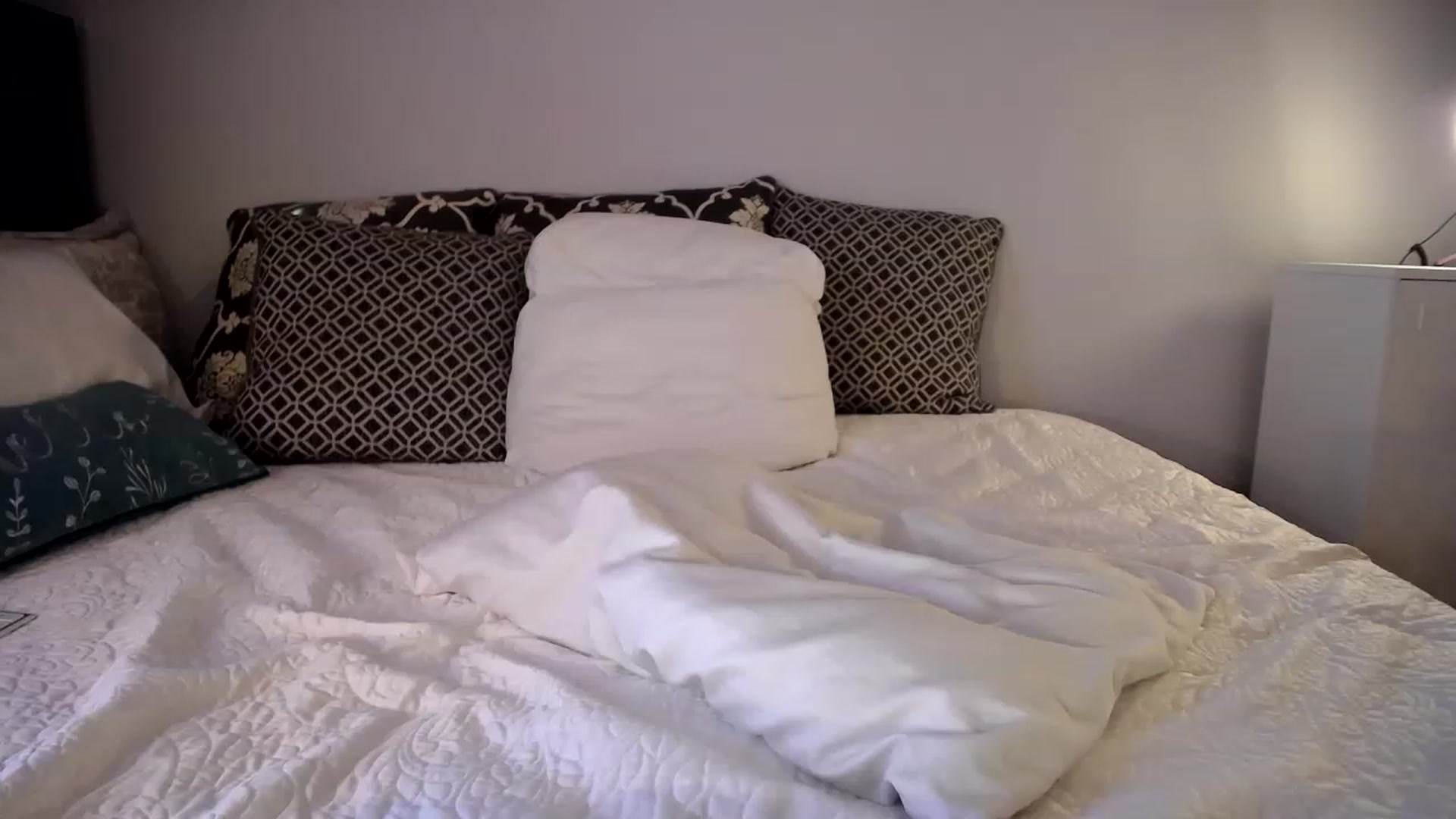 Gallery image thumbnail from AsianLuv_4U's myfreecams stream on, 12/28/2022, 19:43 image 6 of 20