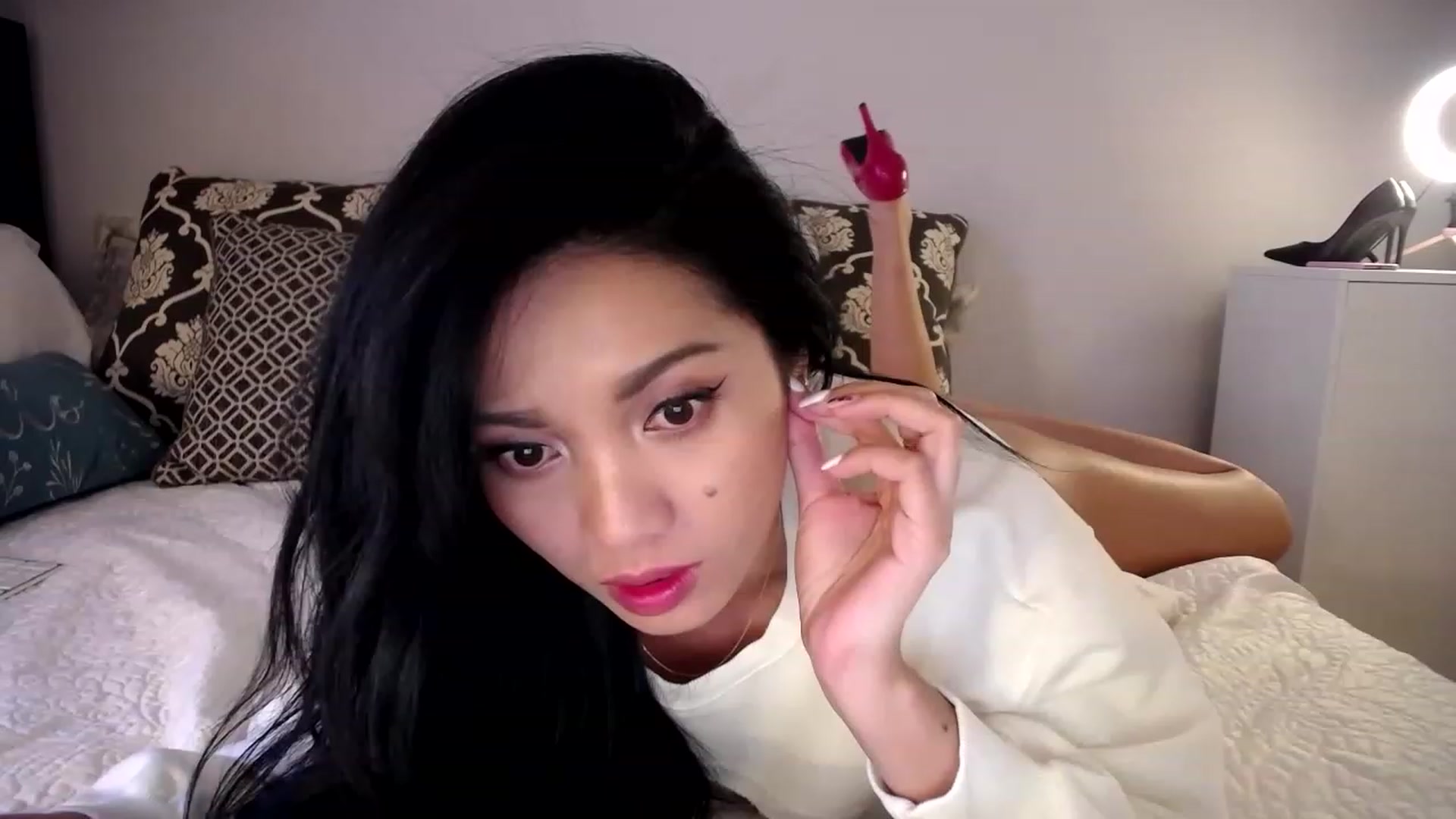 Gallery image thumbnail from AsianLuv_4U's myfreecams stream on, 01/27/2023, 19:25 image 1 of 20