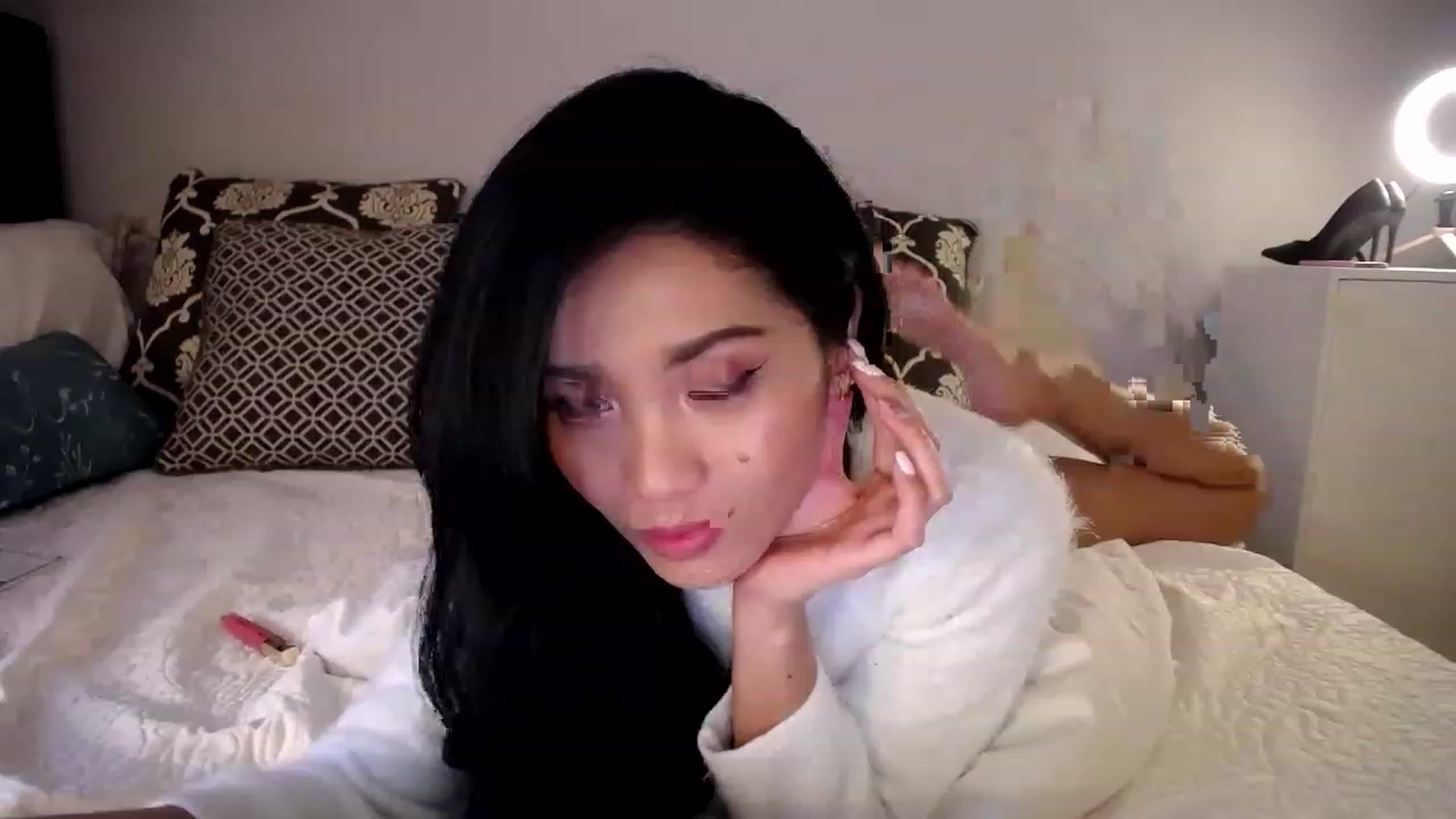 Gallery image thumbnail from AsianLuv_4U's myfreecams stream on, 01/28/2023, 18:23 image 13 of 20