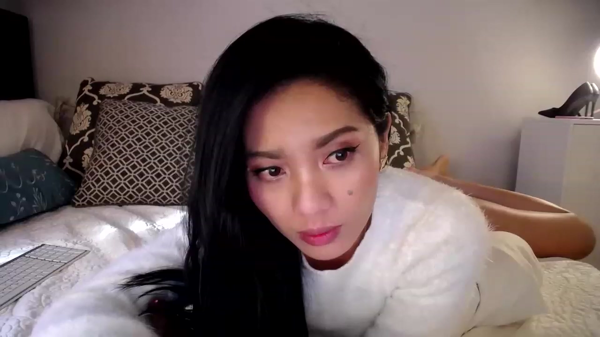 Gallery image thumbnail from AsianLuv_4U's myfreecams stream on, 01/28/2023, 20:58 image 19 of 20