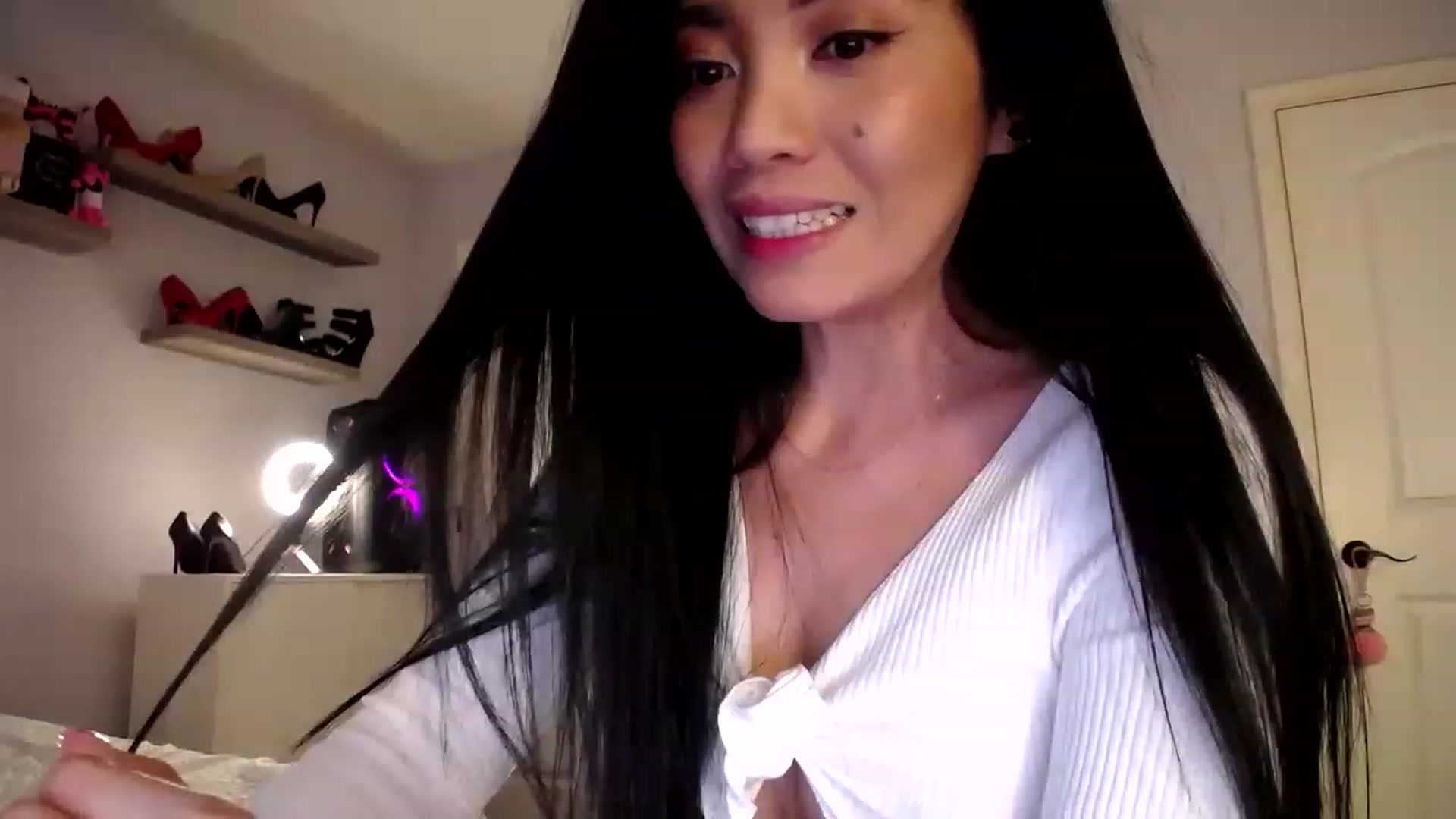 Gallery image thumbnail from AsianLuv_4U's myfreecams stream on, 01/30/2023, 19:22 image 7 of 20