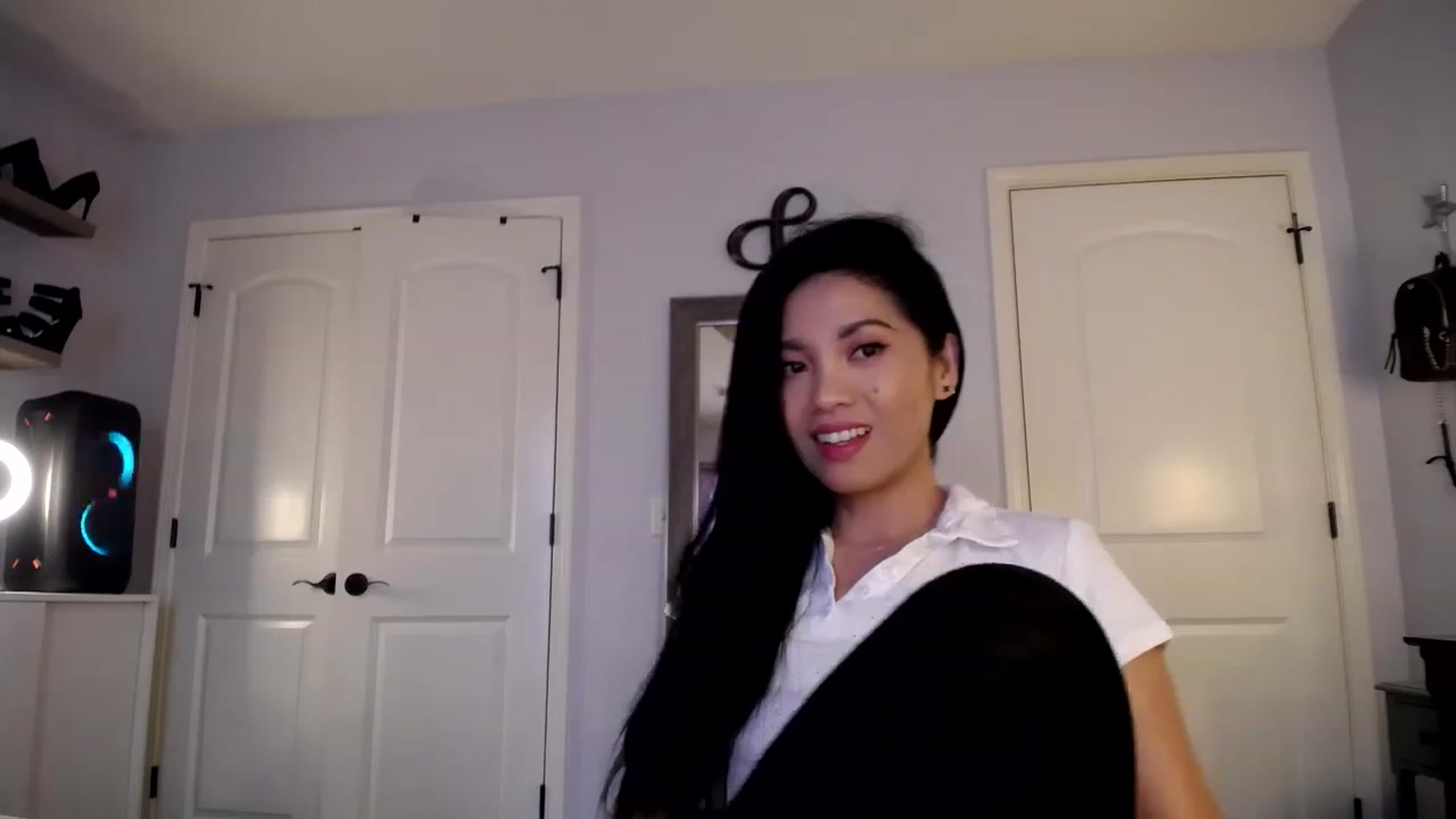 Gallery image thumbnail from AsianLuv_4U's myfreecams stream on, 02/15/2023, 18:48 image 1 of 20